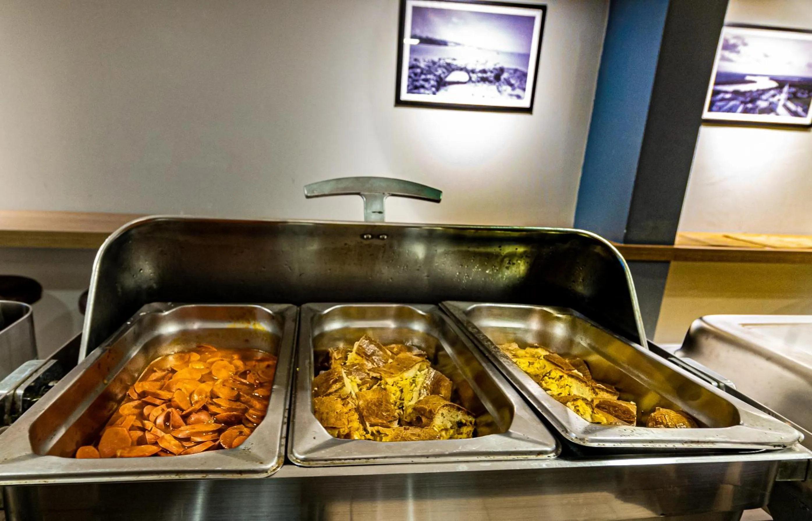 Breakfast in Happy Hotel Manaíra