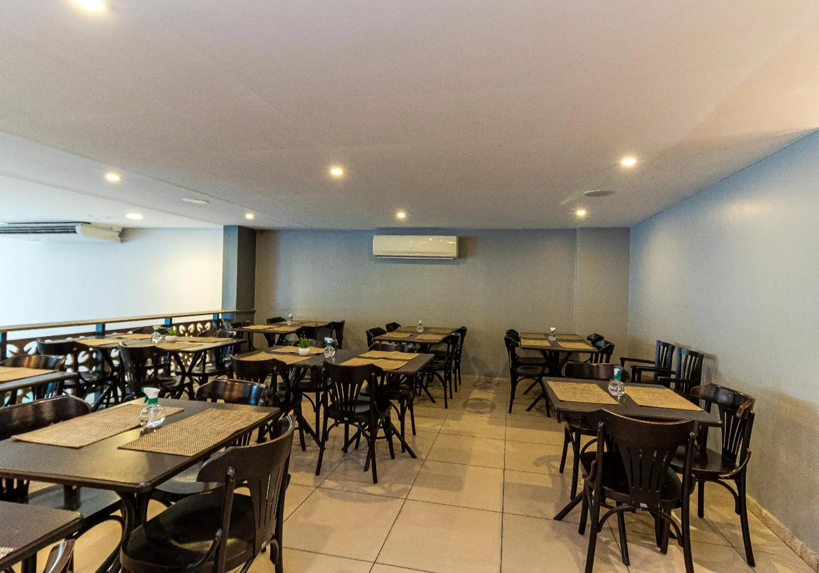 Restaurant/places to eat in Happy Hotel Manaíra