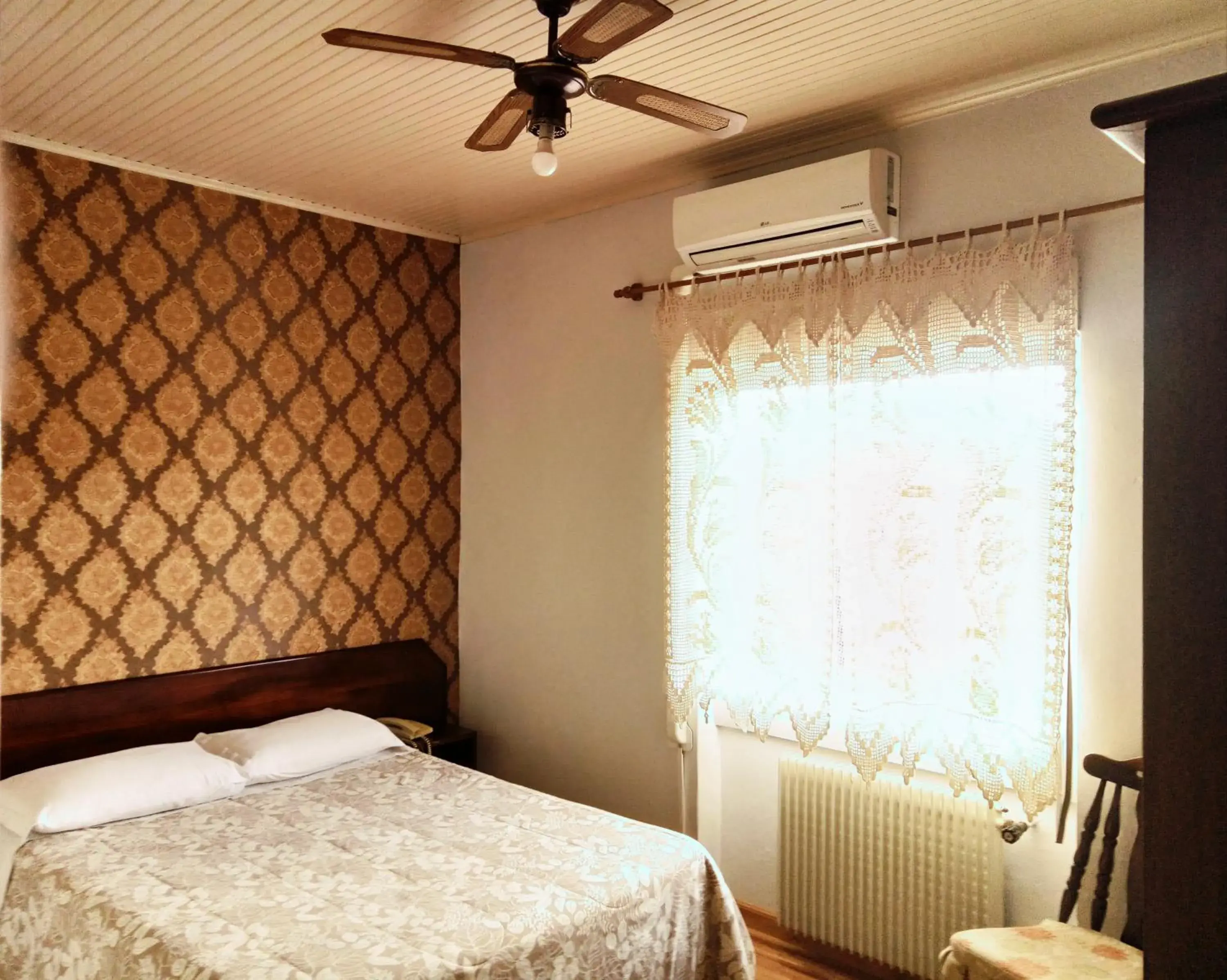 Bed in Hotel Pequenino Bed in Hotel Pequenino