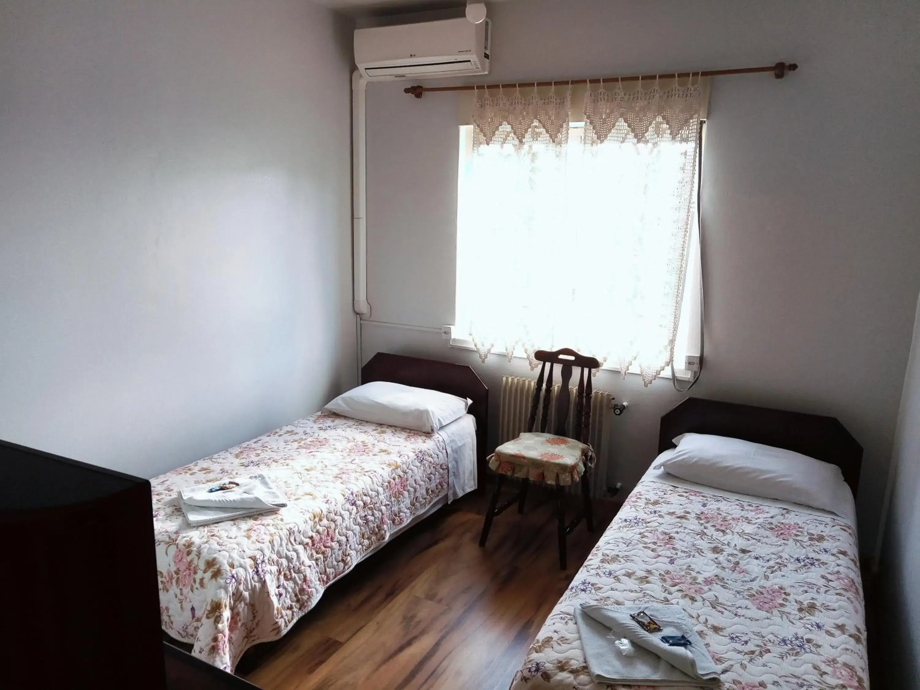 Twin Room in Hotel Pequenino Twin Room in Hotel Pequenino