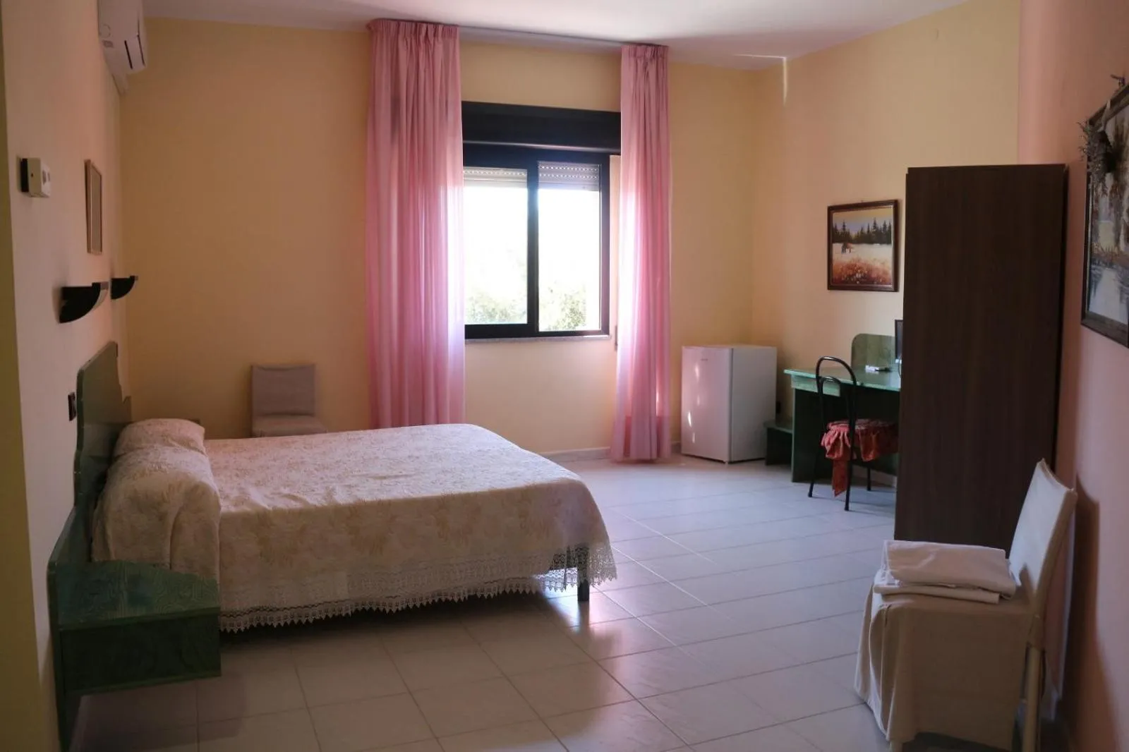 Bed in Hotel Mater Mediterranea