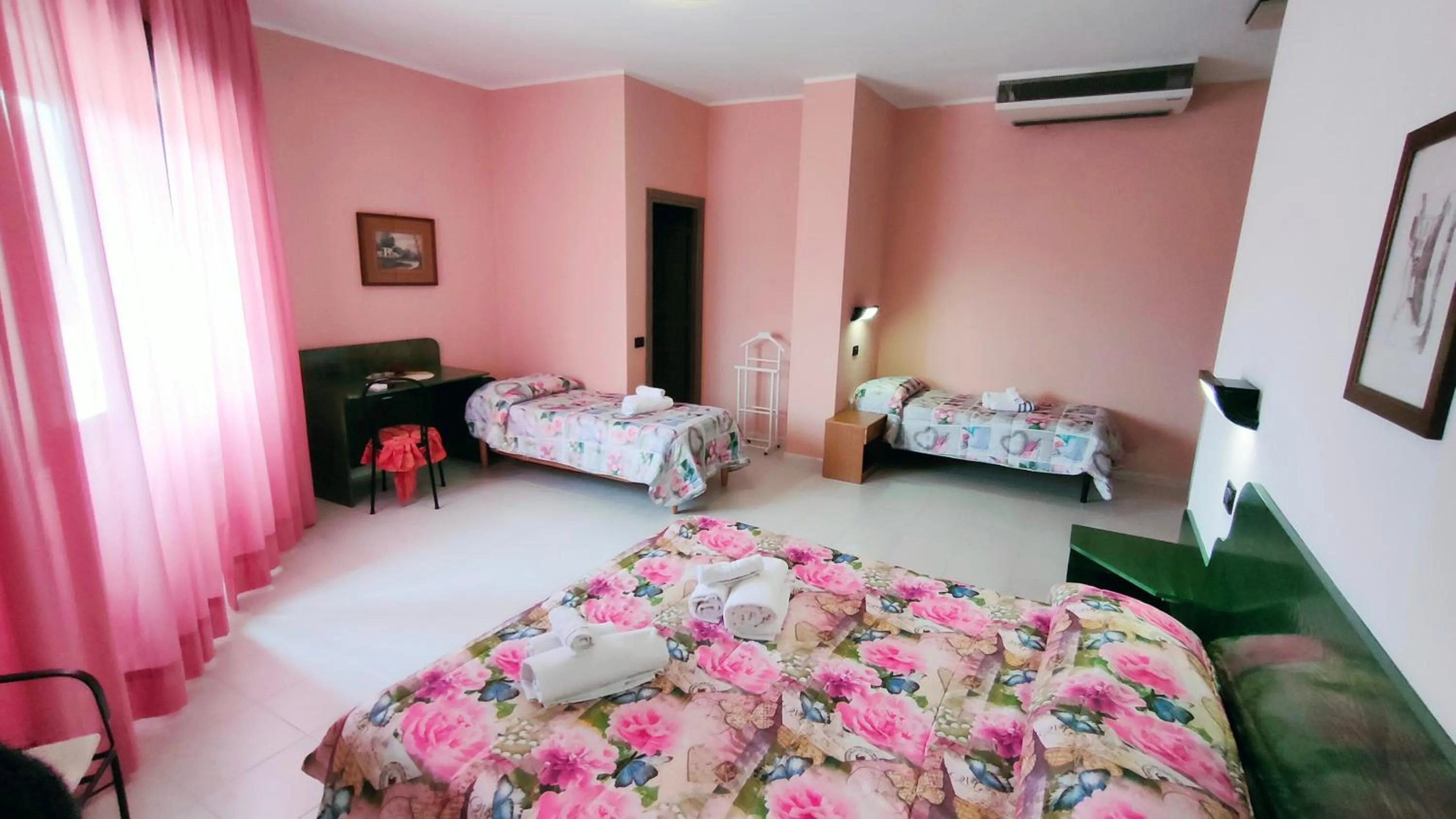 Bed in Hotel Mater Mediterranea