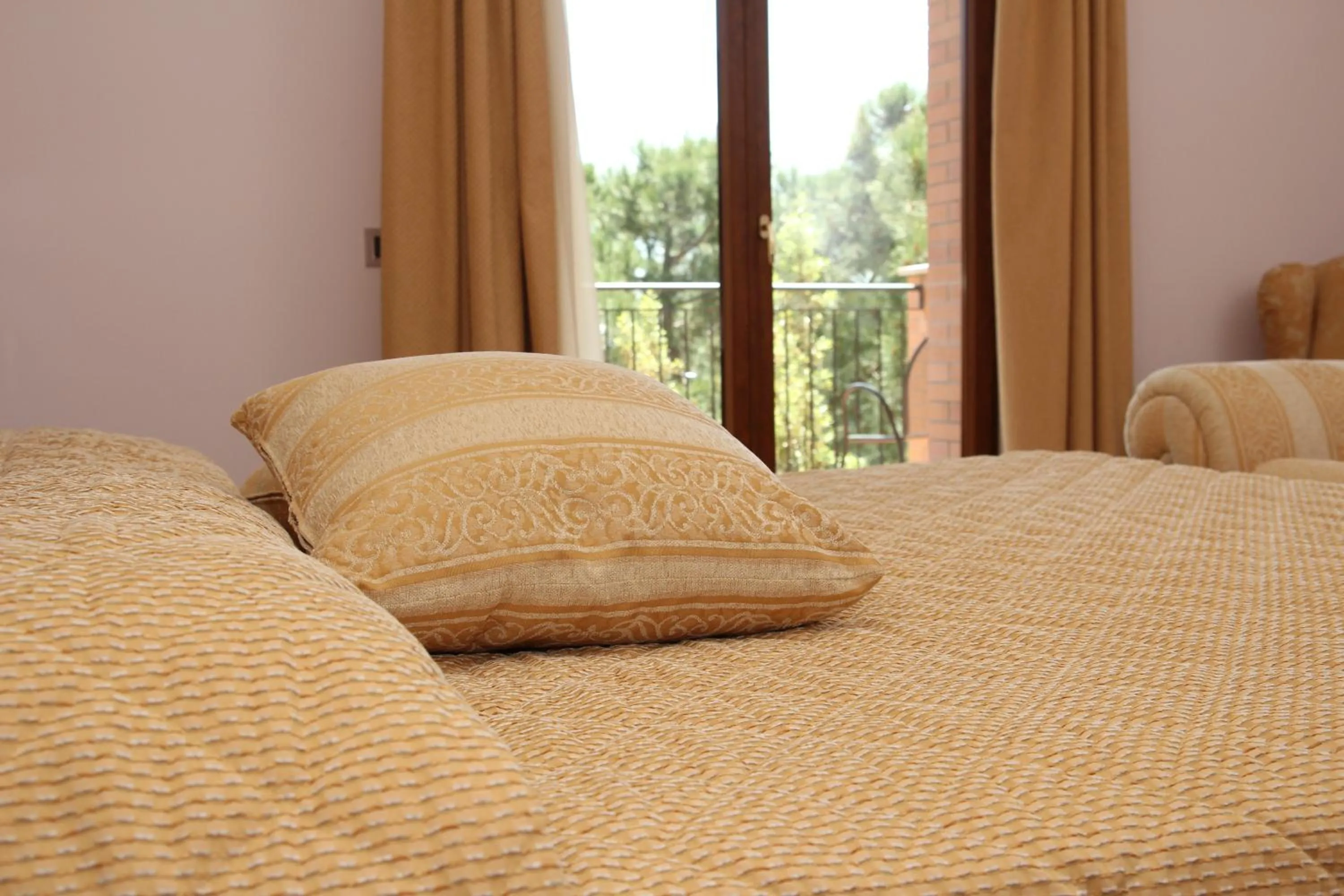 Bedroom, Bed in Hotel Panoramic Montepulciano