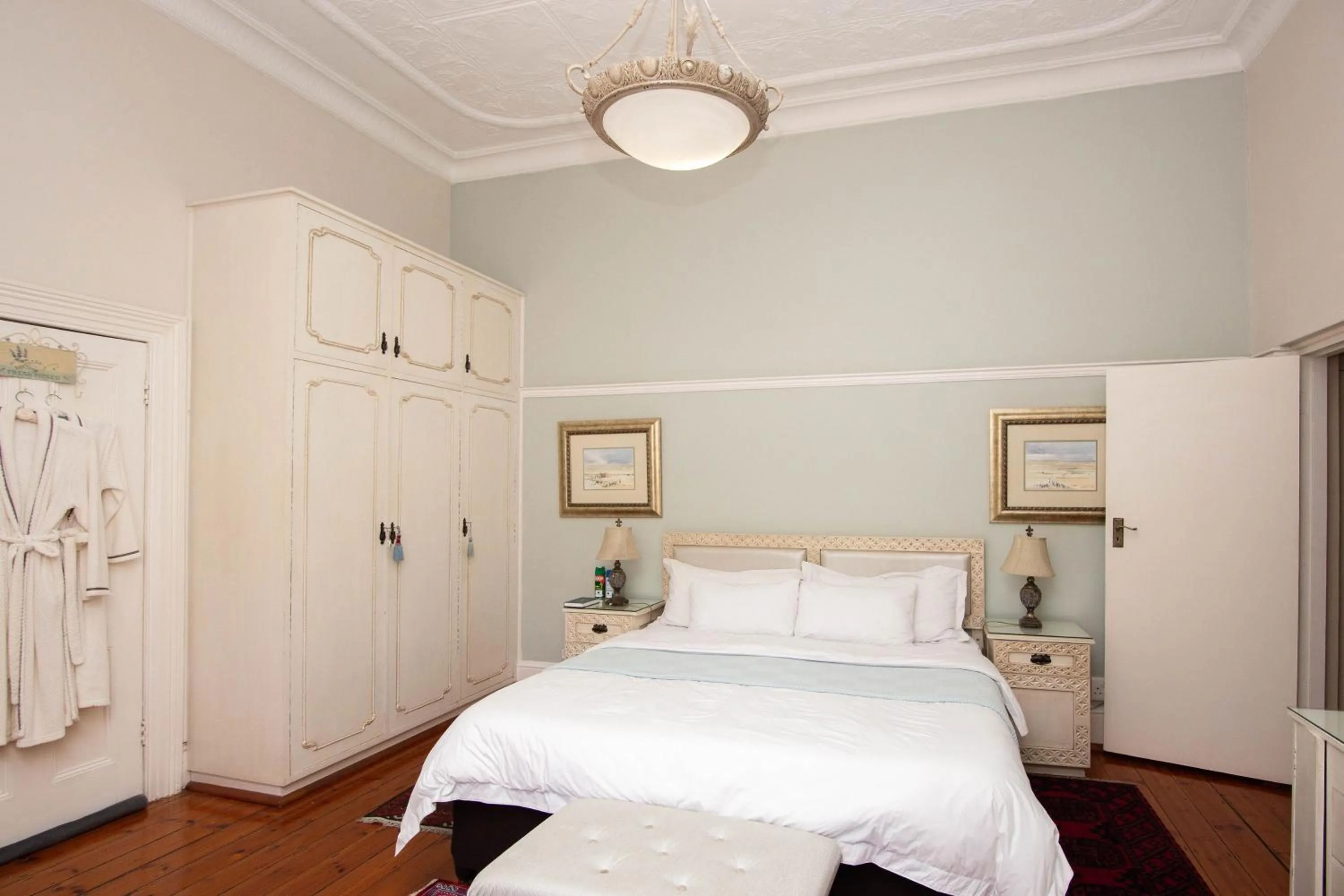 Bed in Oleander Guest House