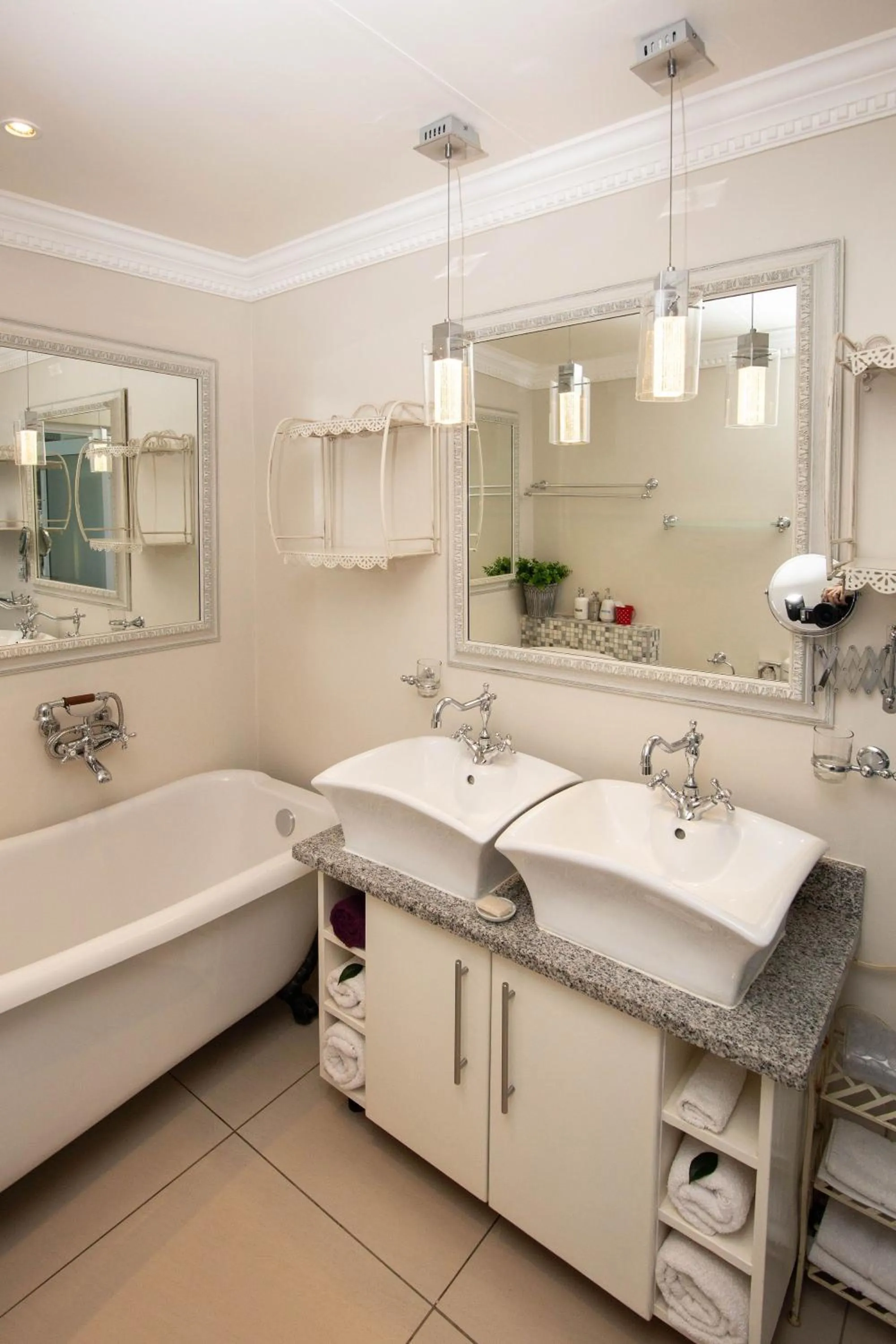 Bathroom in Oleander Guest House