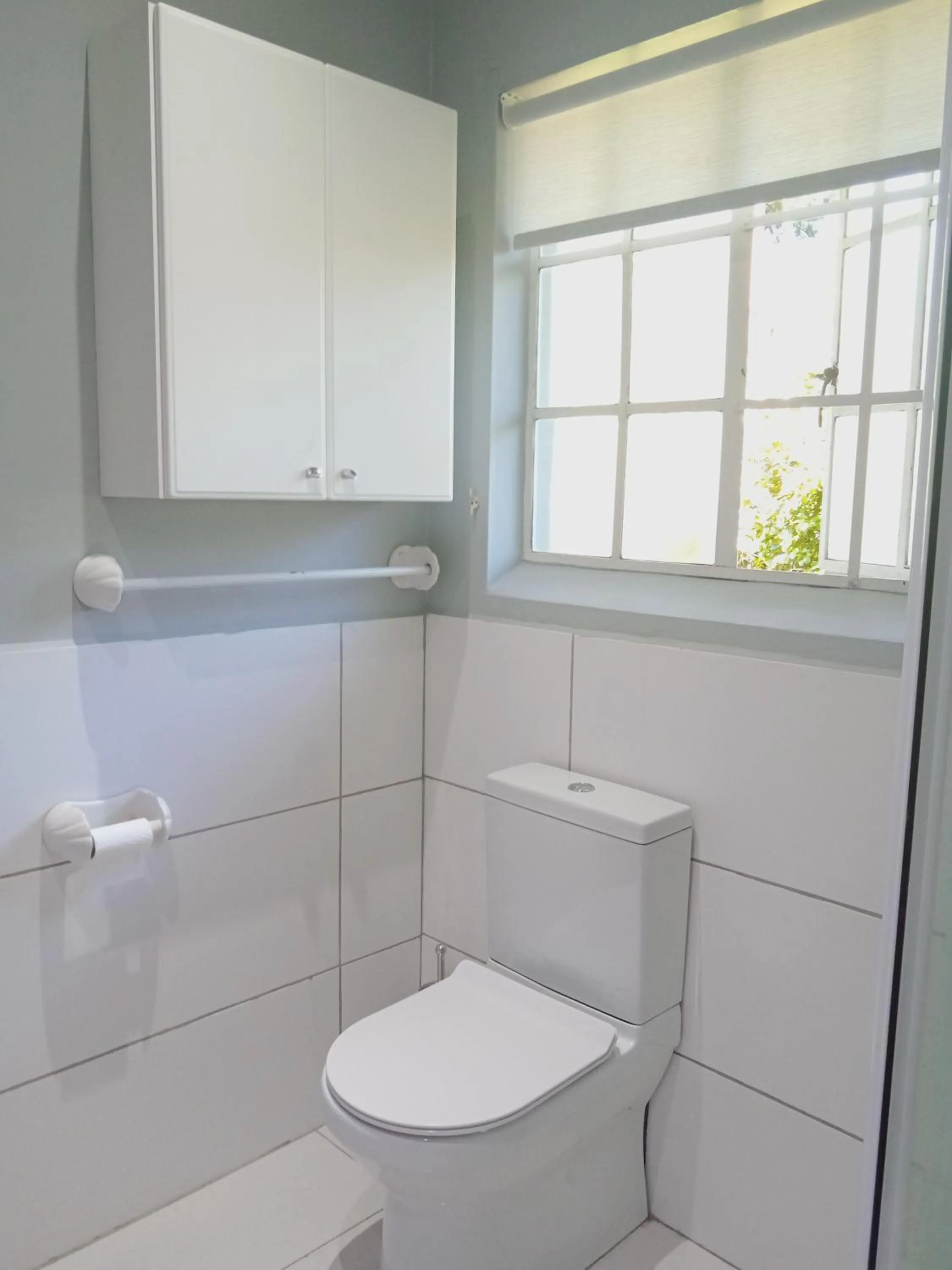 Shower in Heroes Garden Lodge