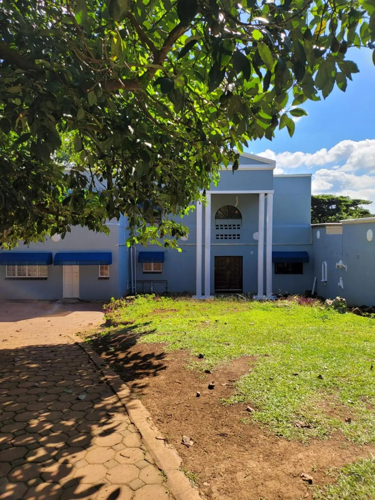Property building in Heroes Garden Lodge