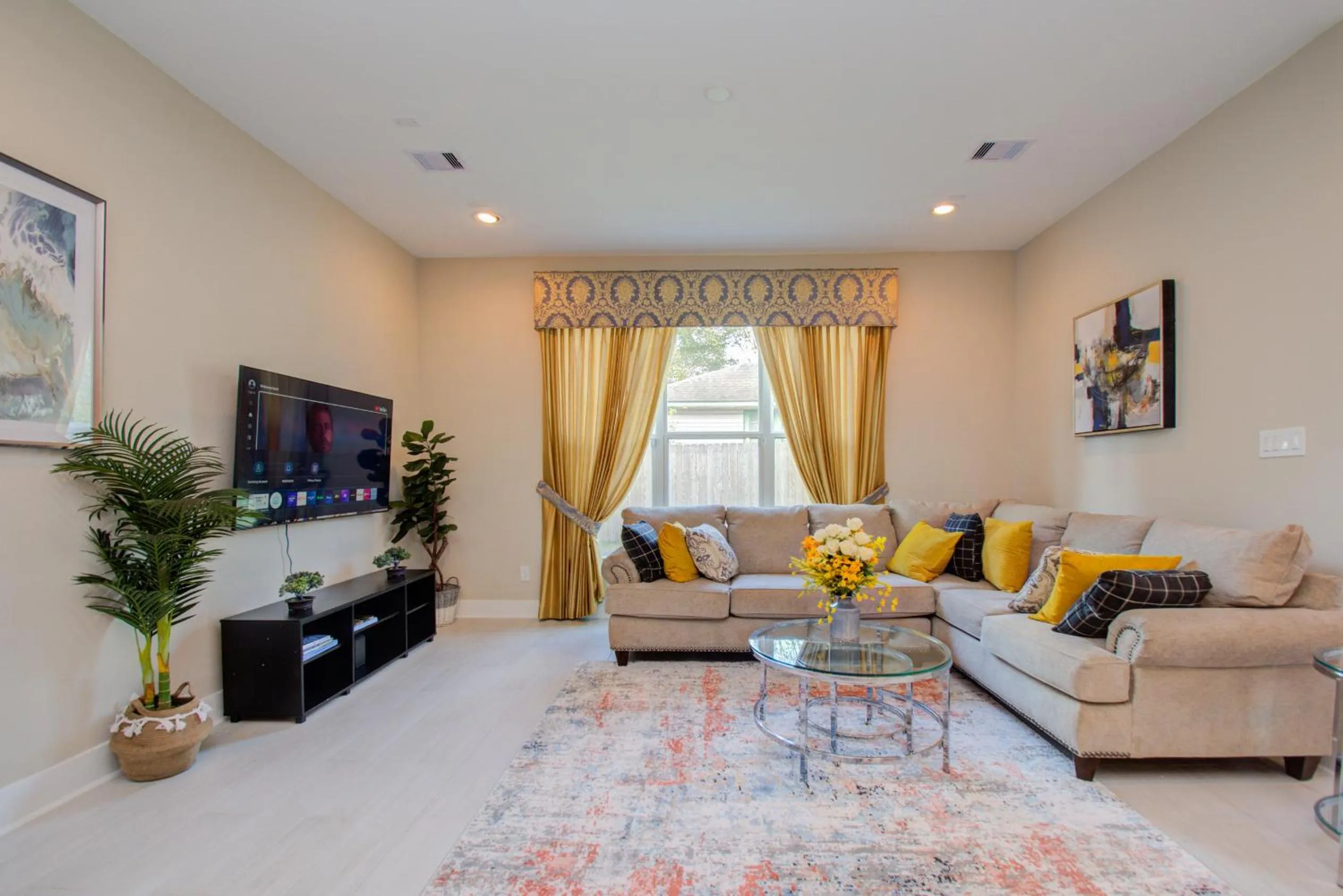 Living room in Elegant East Downtown House Houston TX