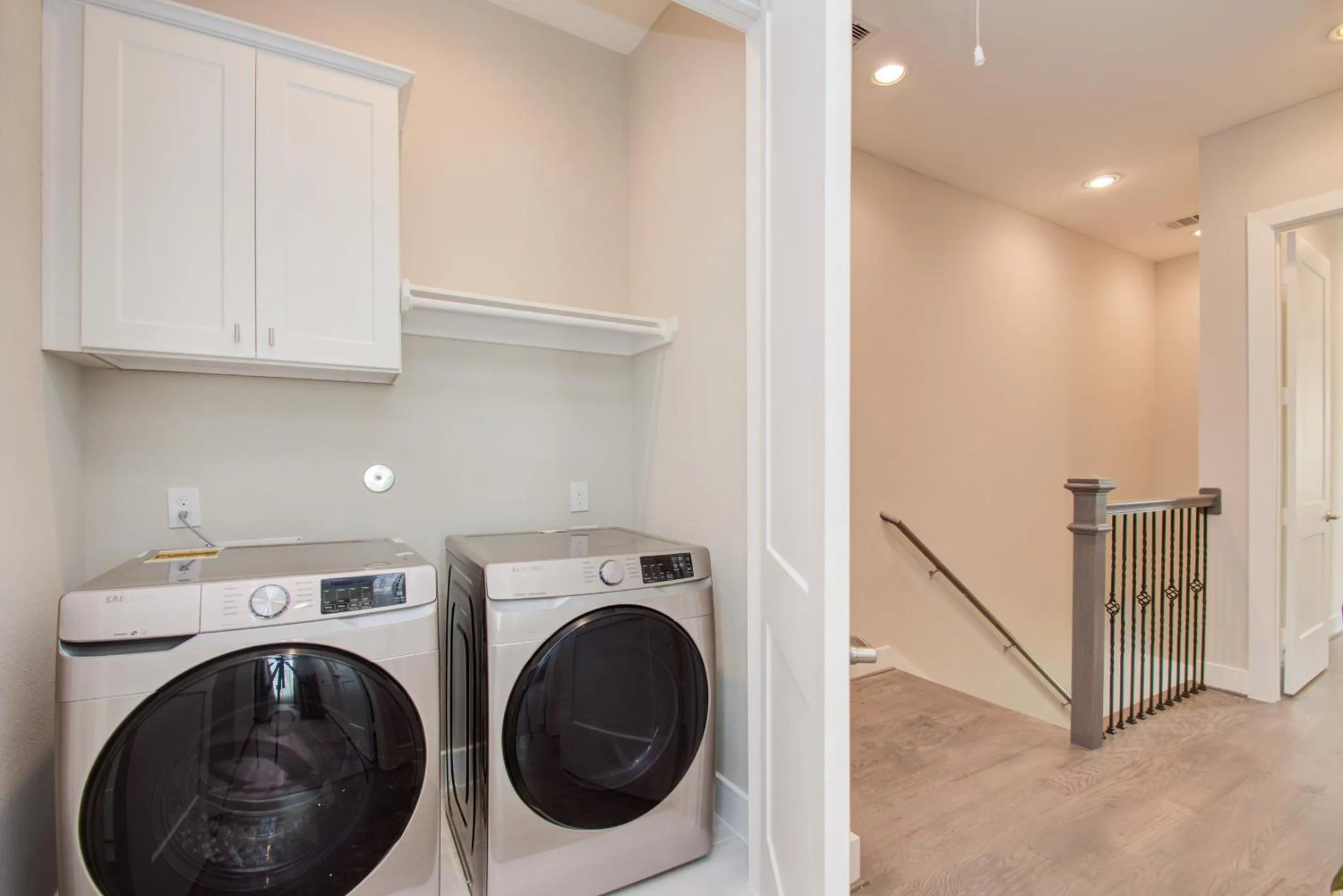 washing machine in Elegant East Downtown House Houston TX