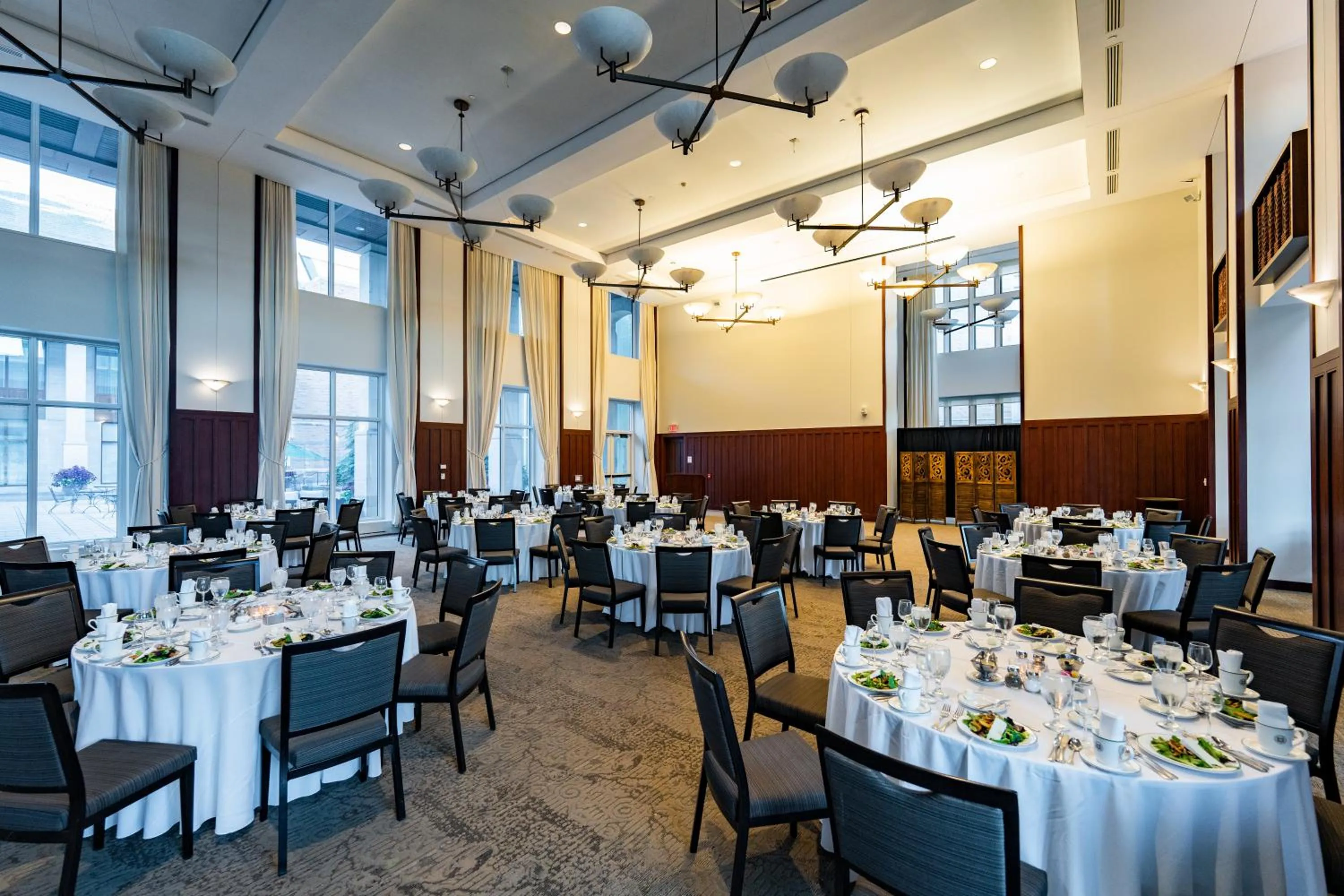 Meeting/conference room in The Knight Center at Washington University