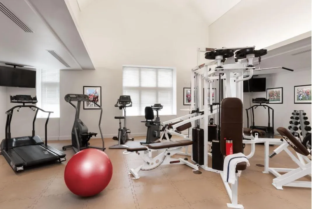 Fitness centre/facilities in The Knight Center at Washington University