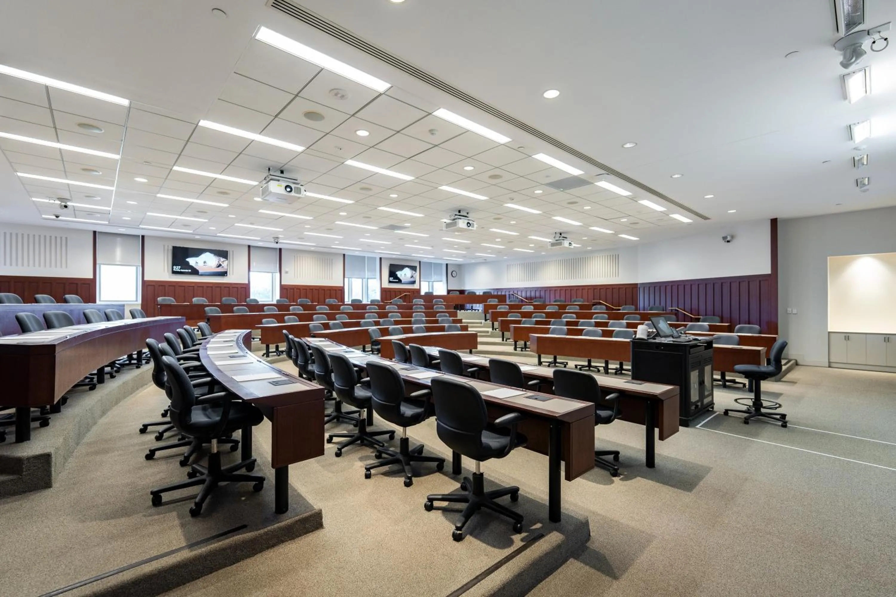 Meeting/conference room in The Knight Center at Washington University