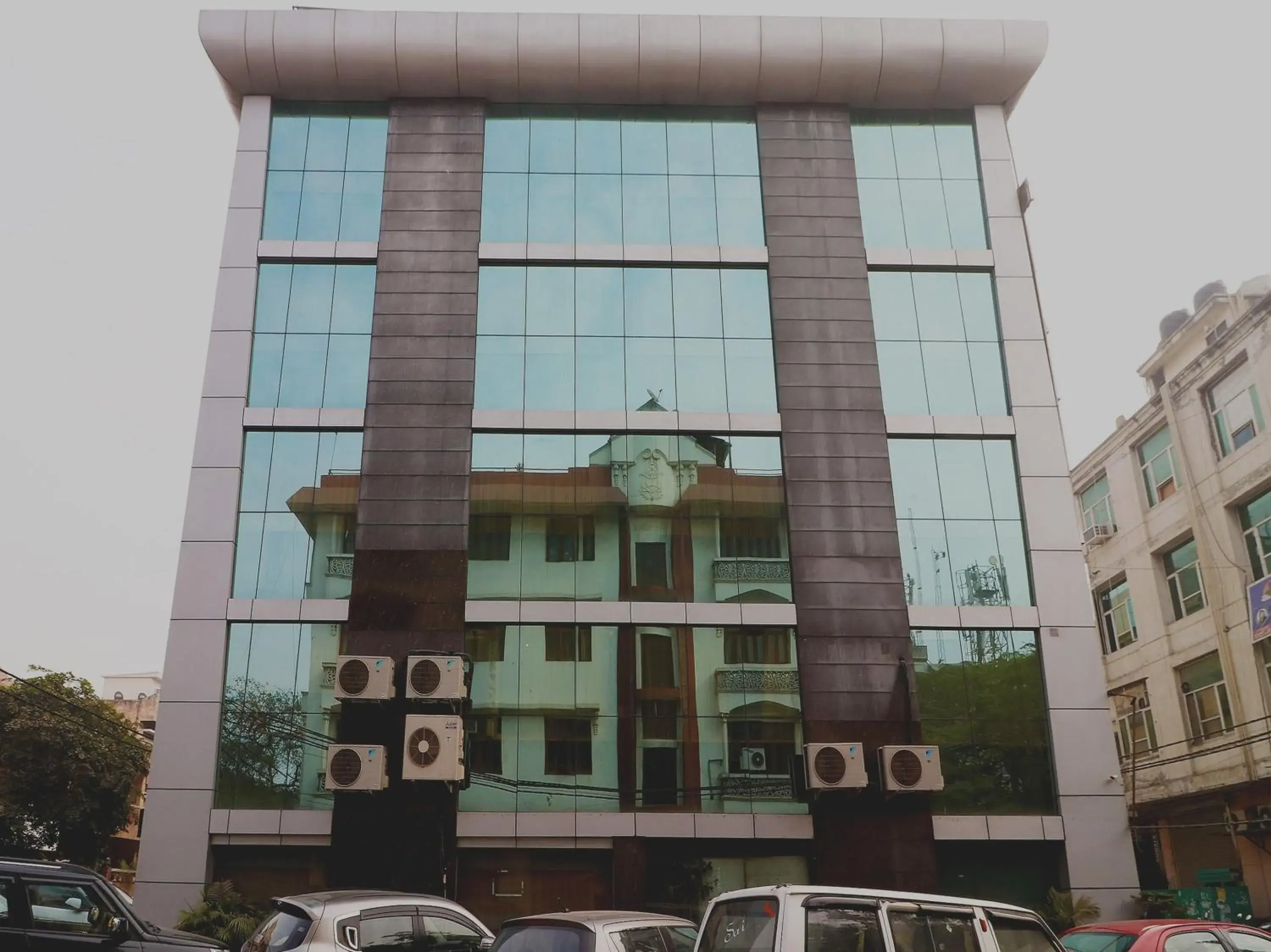 Facade/entrance in Collection O Ramhan Facade/entrance in Collection O Ramhan