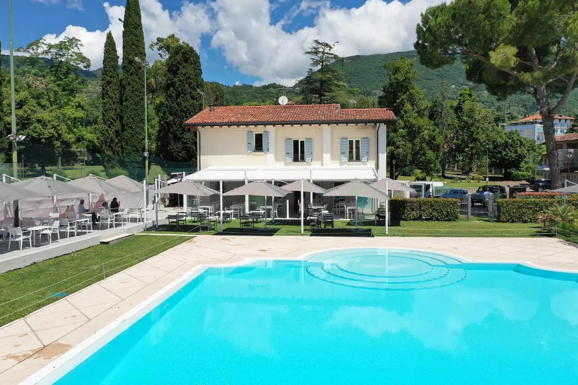 Beach, Swimming Pool in Hotel Du Lac