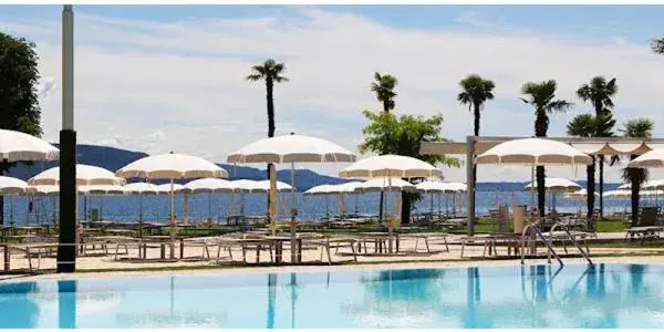 Beach, Swimming Pool in Hotel Du Lac