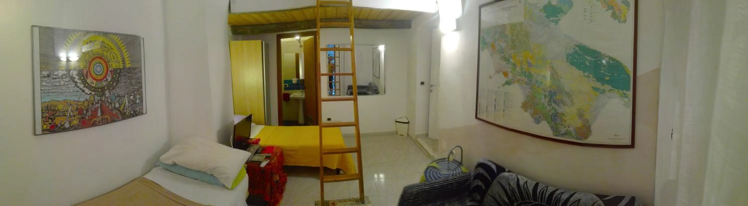 Photo of the whole room in Buonanotte & Buongiorno Guesthouse