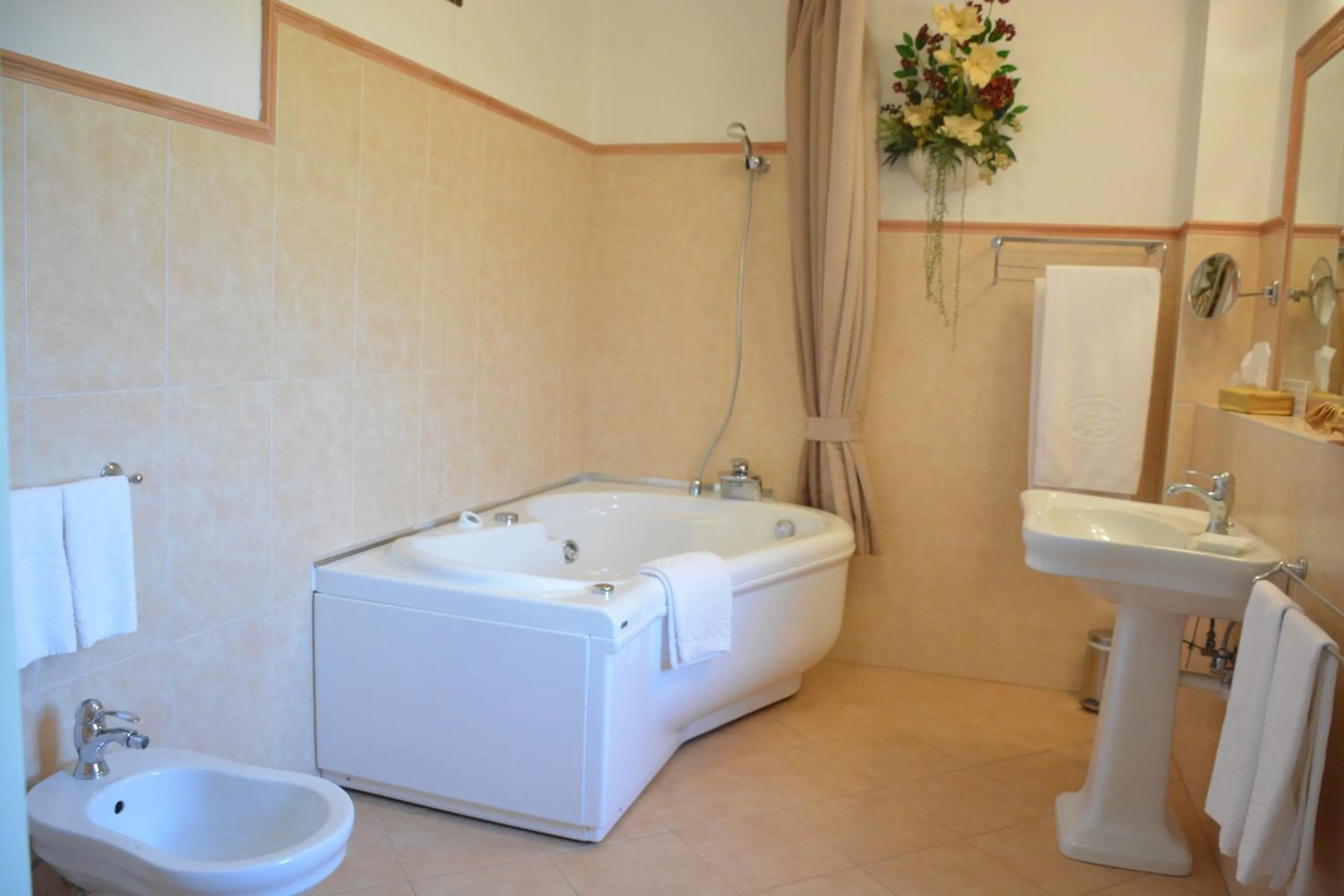 Hot Tub in Romantic Hotel Furno