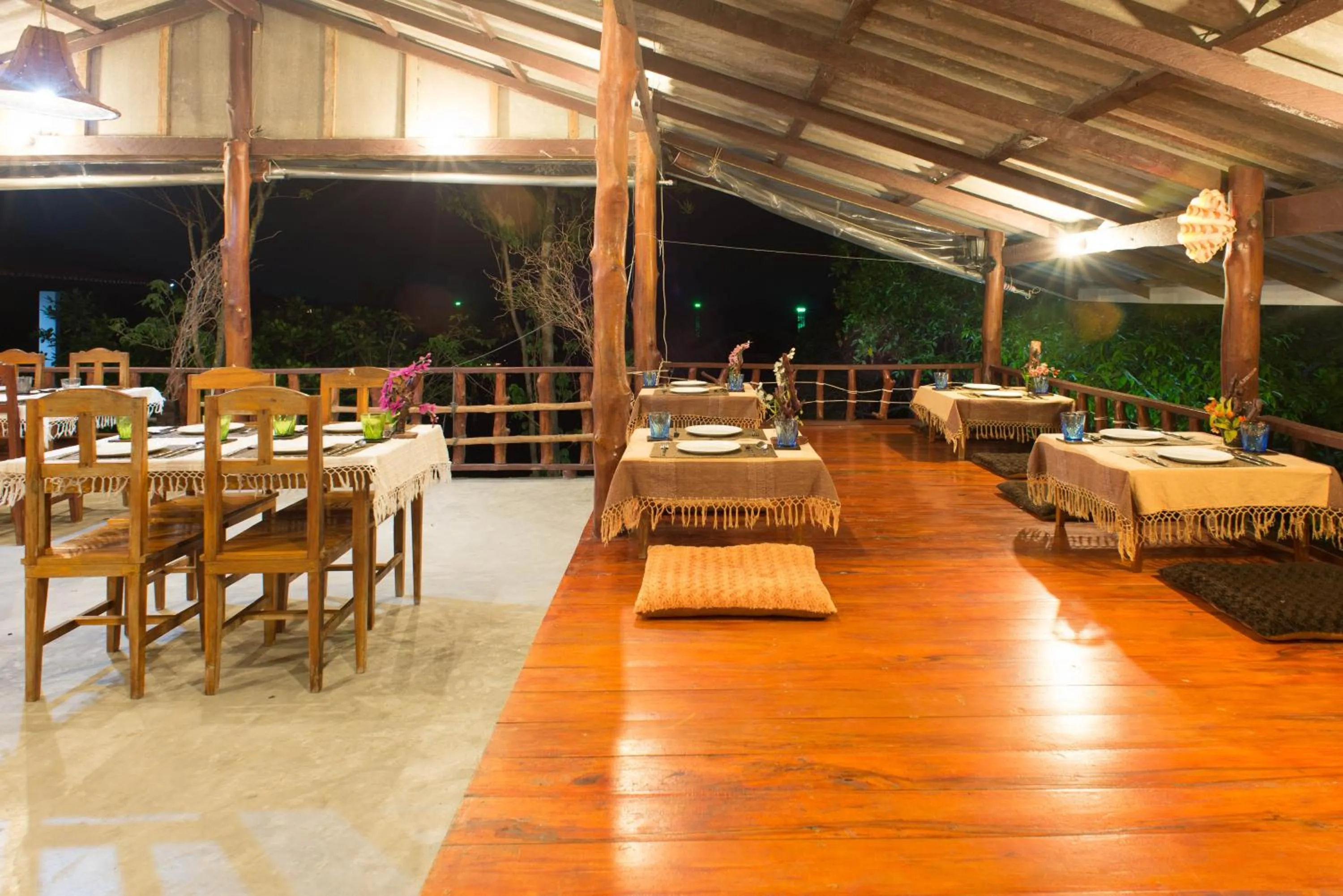 Restaurant/places to eat in Sun Moon Star Resort Koh Phangan