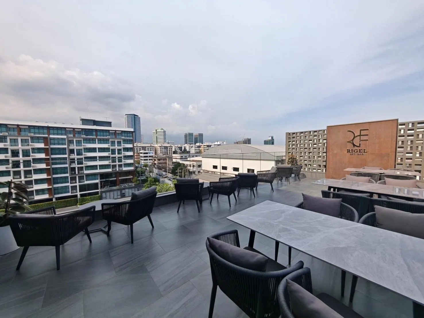 Lounge or bar in ORION Hotel & Residence Bangna