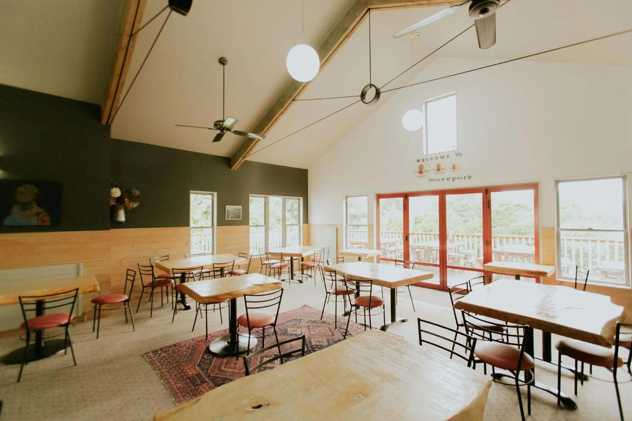 Restaurant/places to eat in Waitomo Village Chalets home of Kiwipaka