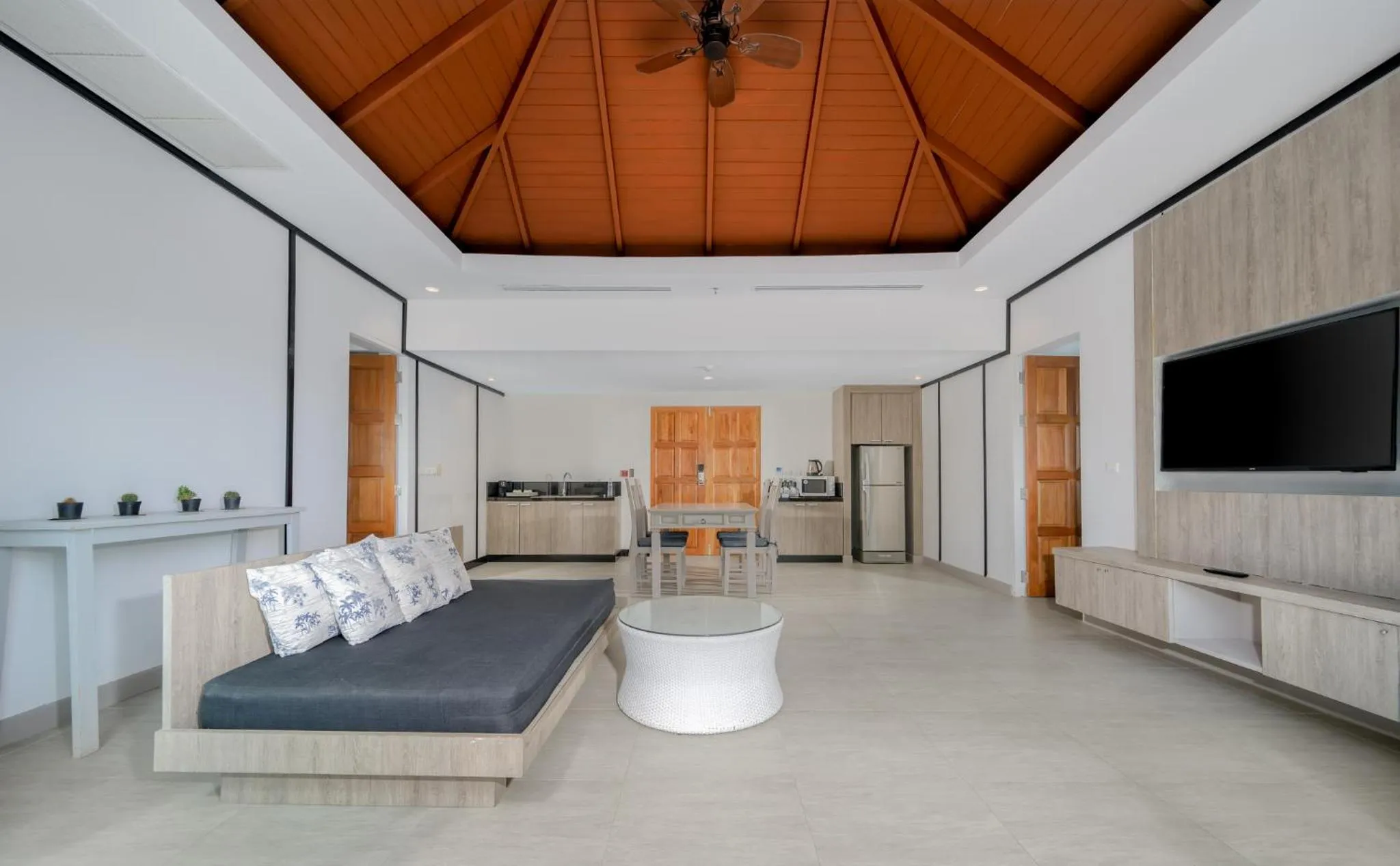 Living room, Bed in Andamantra Resort and Villa Phuket