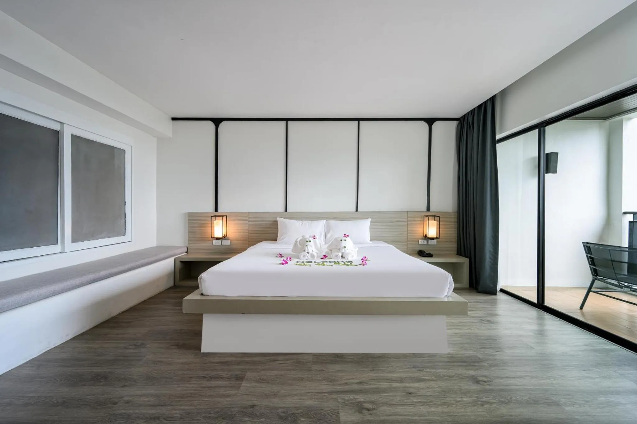 Bed in Andamantra Resort and Villa Phuket