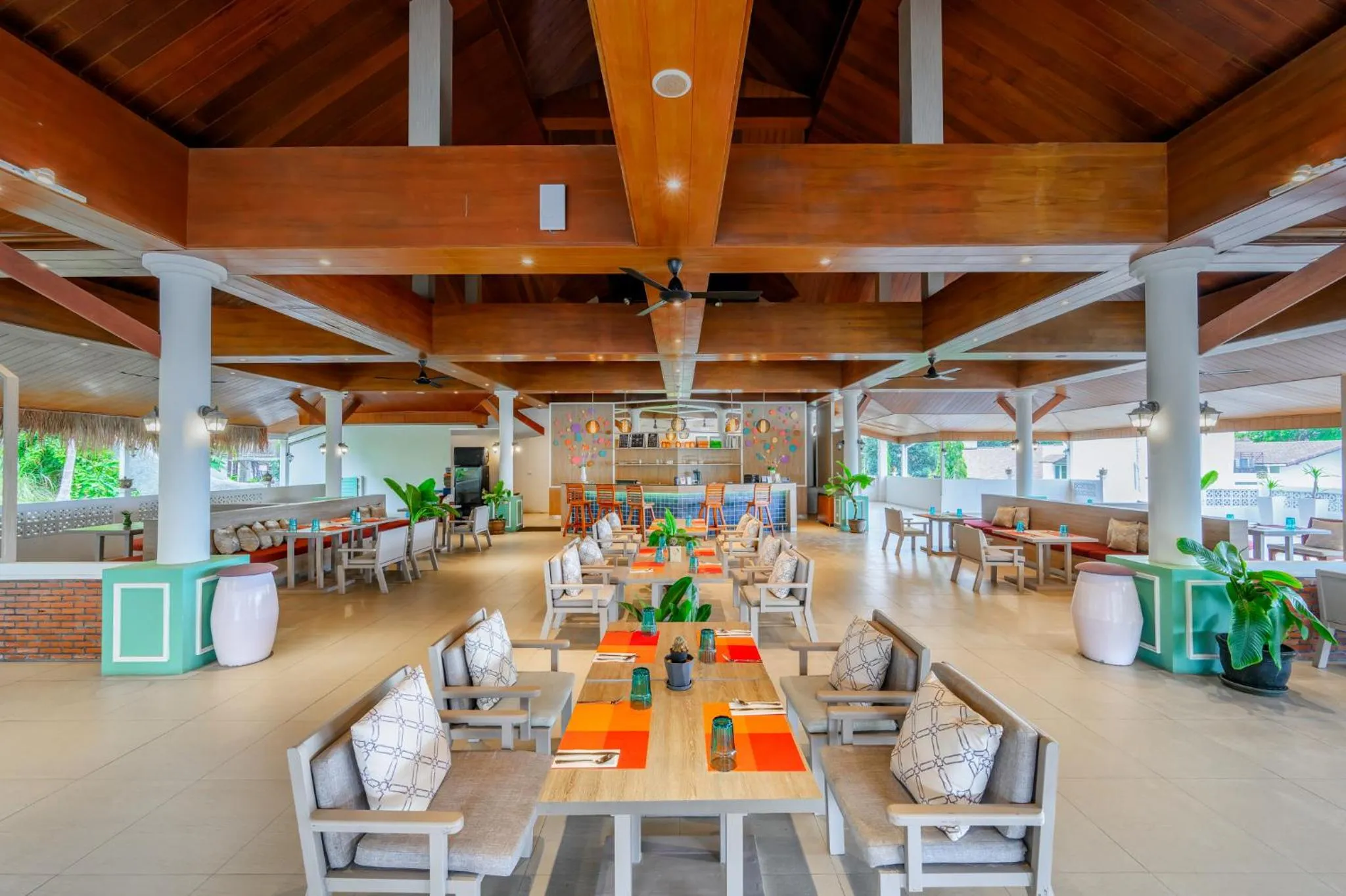 Restaurant/places to eat in Andamantra Resort and Villa Phuket