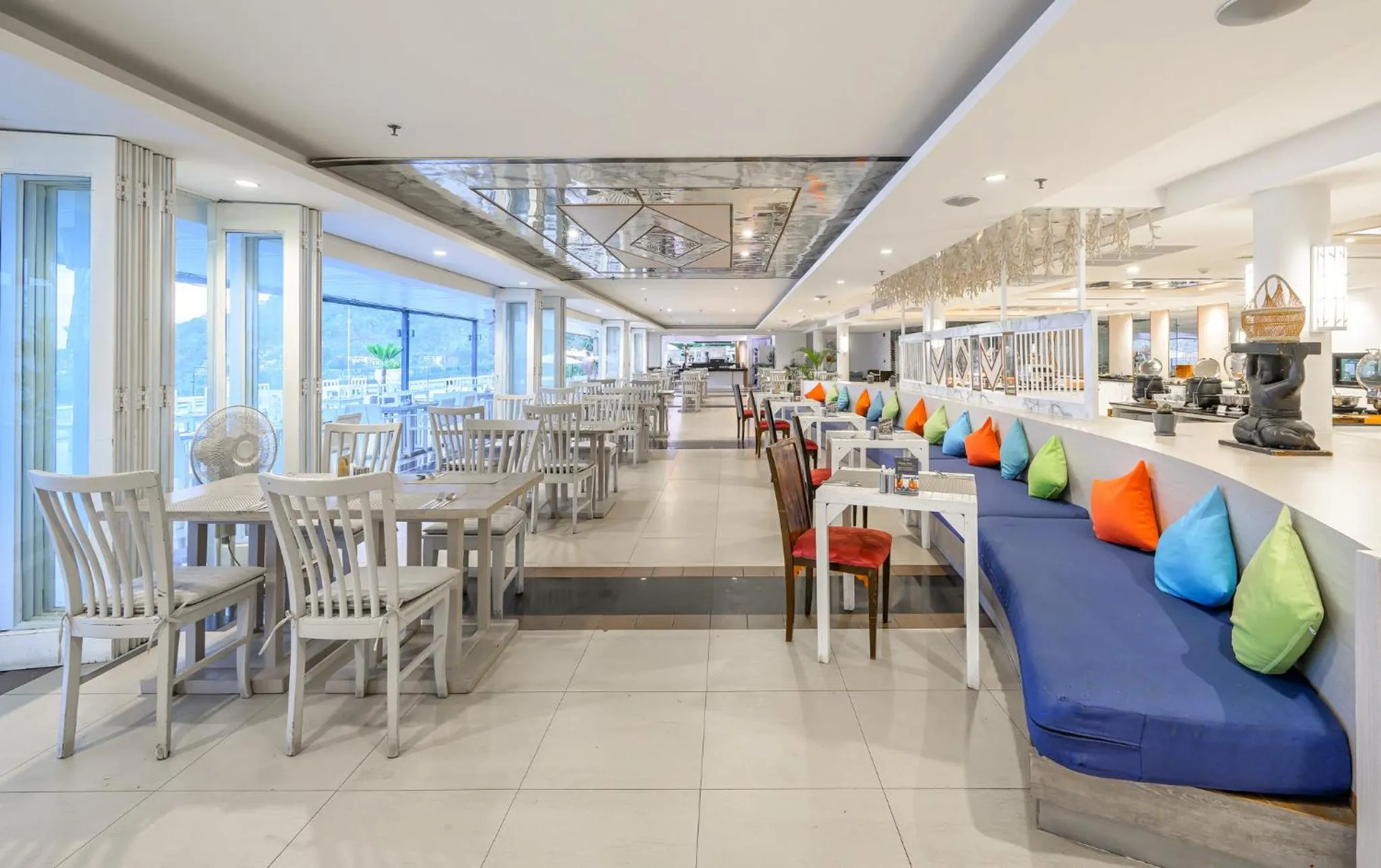 Restaurant/places to eat in Andamantra Resort and Villa Phuket