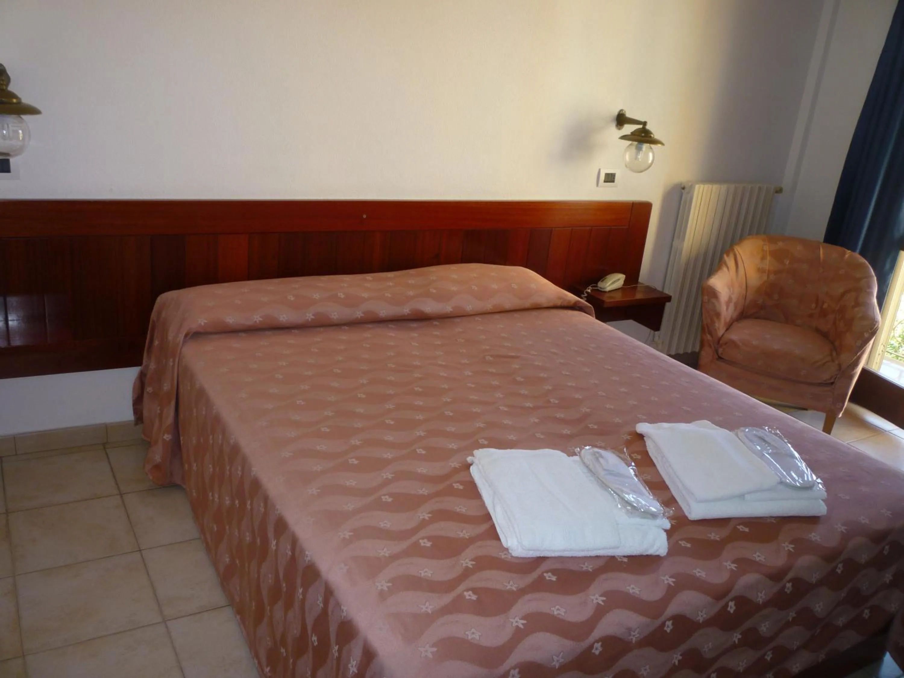 Bed in Hotel L'Ancora