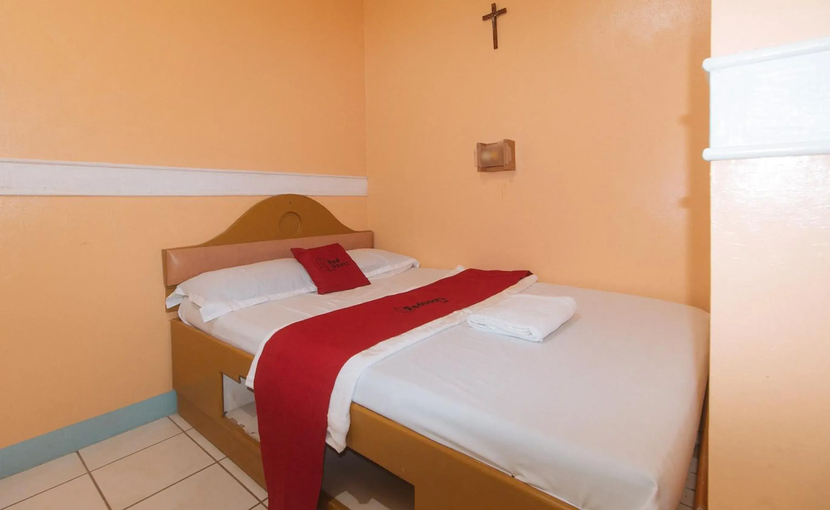 RedDoorz at Amora Villa Apartelle RedDoorz at Amora Villa Apartelle