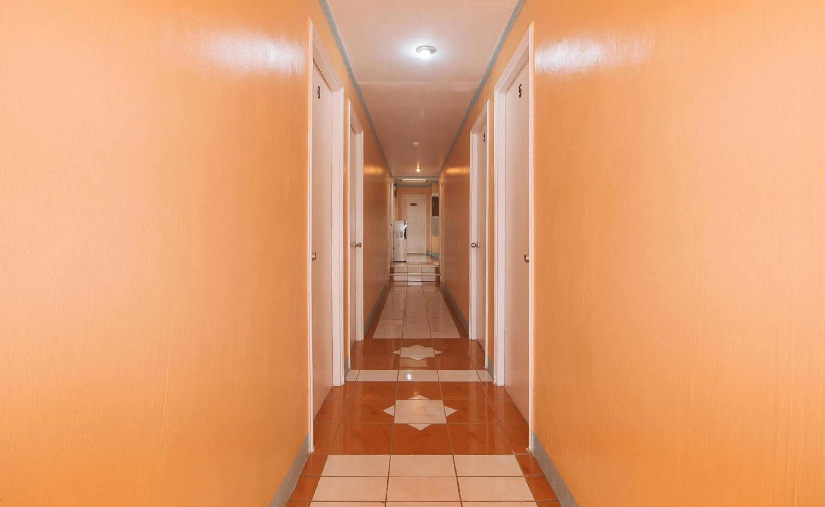 Area and facilities in RedDoorz at Amora Villa Apartelle