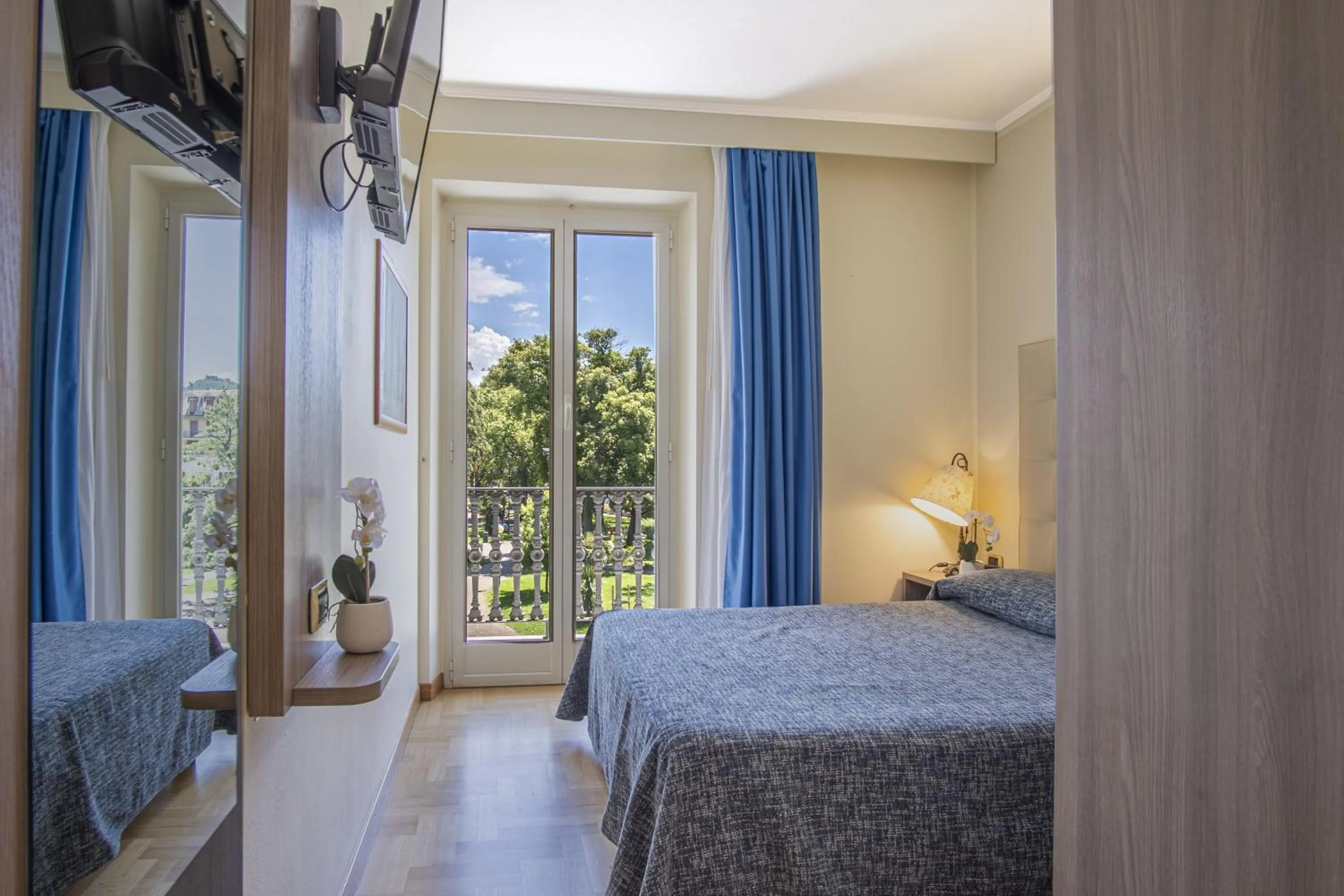 Bed in Grande Albergo