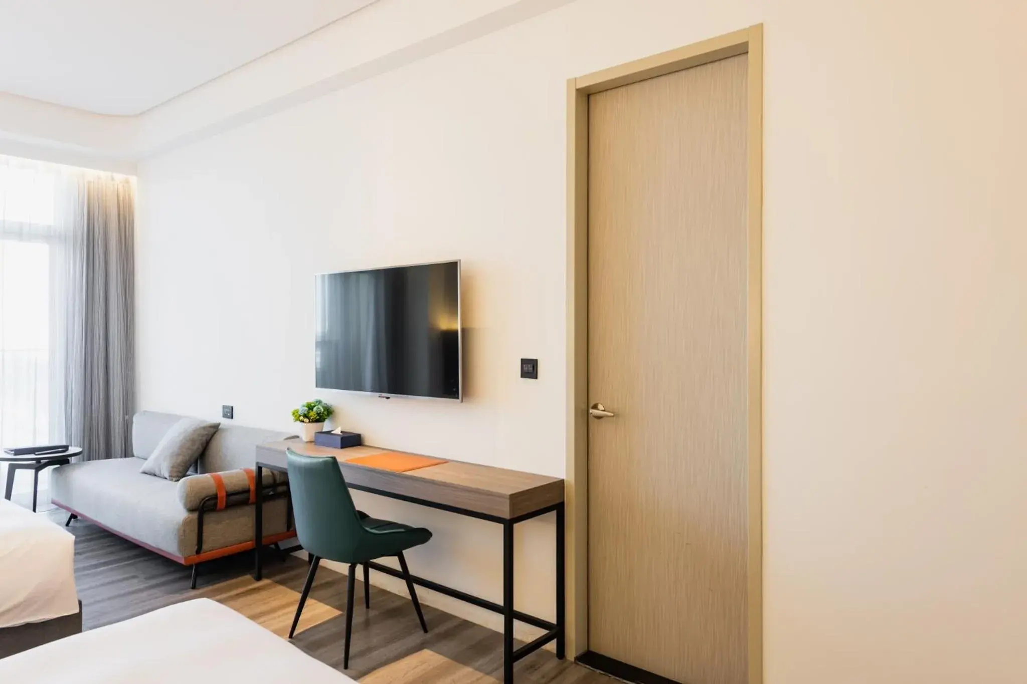 Quadruple Room with Lake View in Formosa Yacht Resort Quadruple Room with Lake View in Formosa Yacht Resort