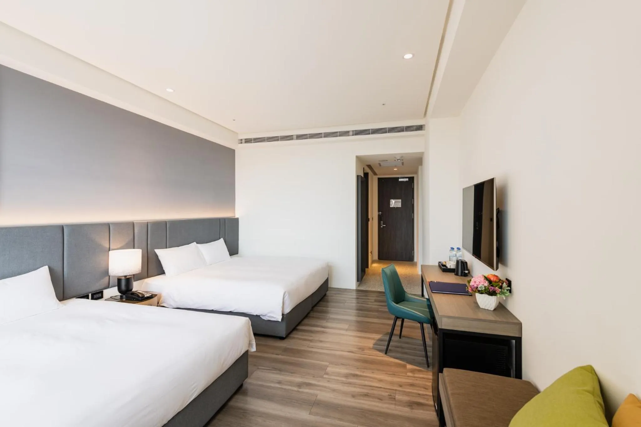 Photo of the whole room, Bed in Formosa Yacht Resort