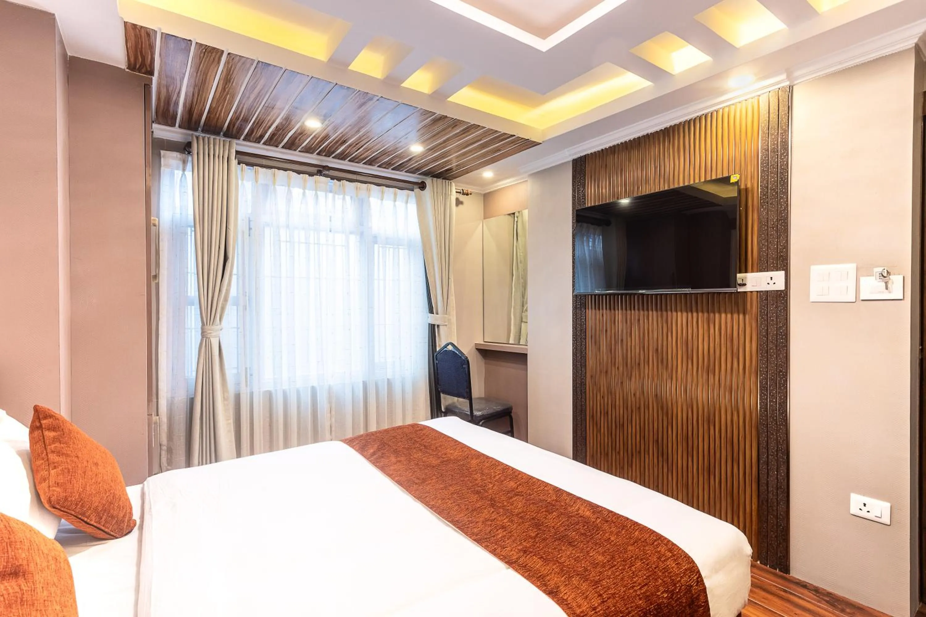 TV and multimedia, Bed in Hotel Airport Deepshree