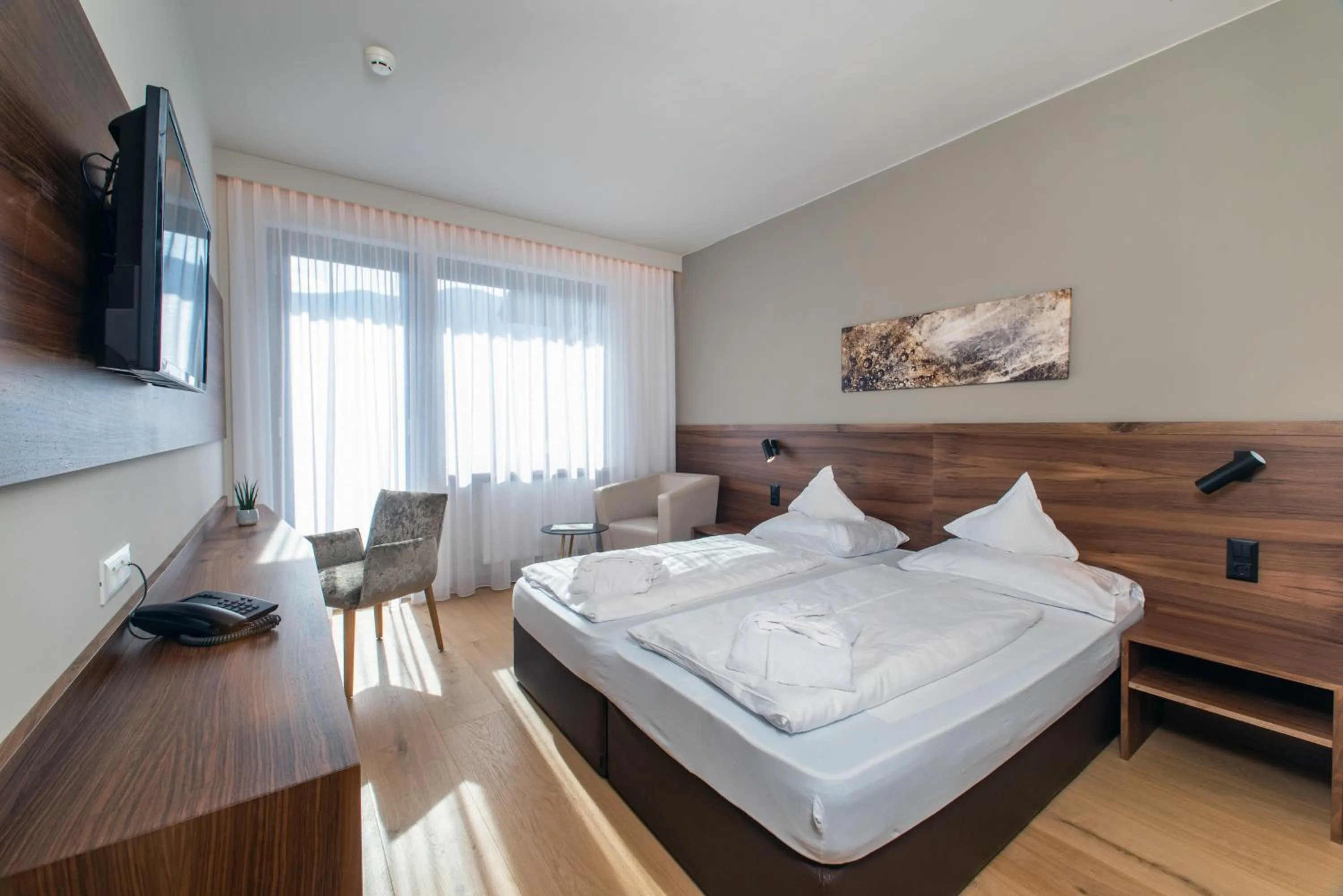 Photo of the whole room, Bed in Hotel Ladurner