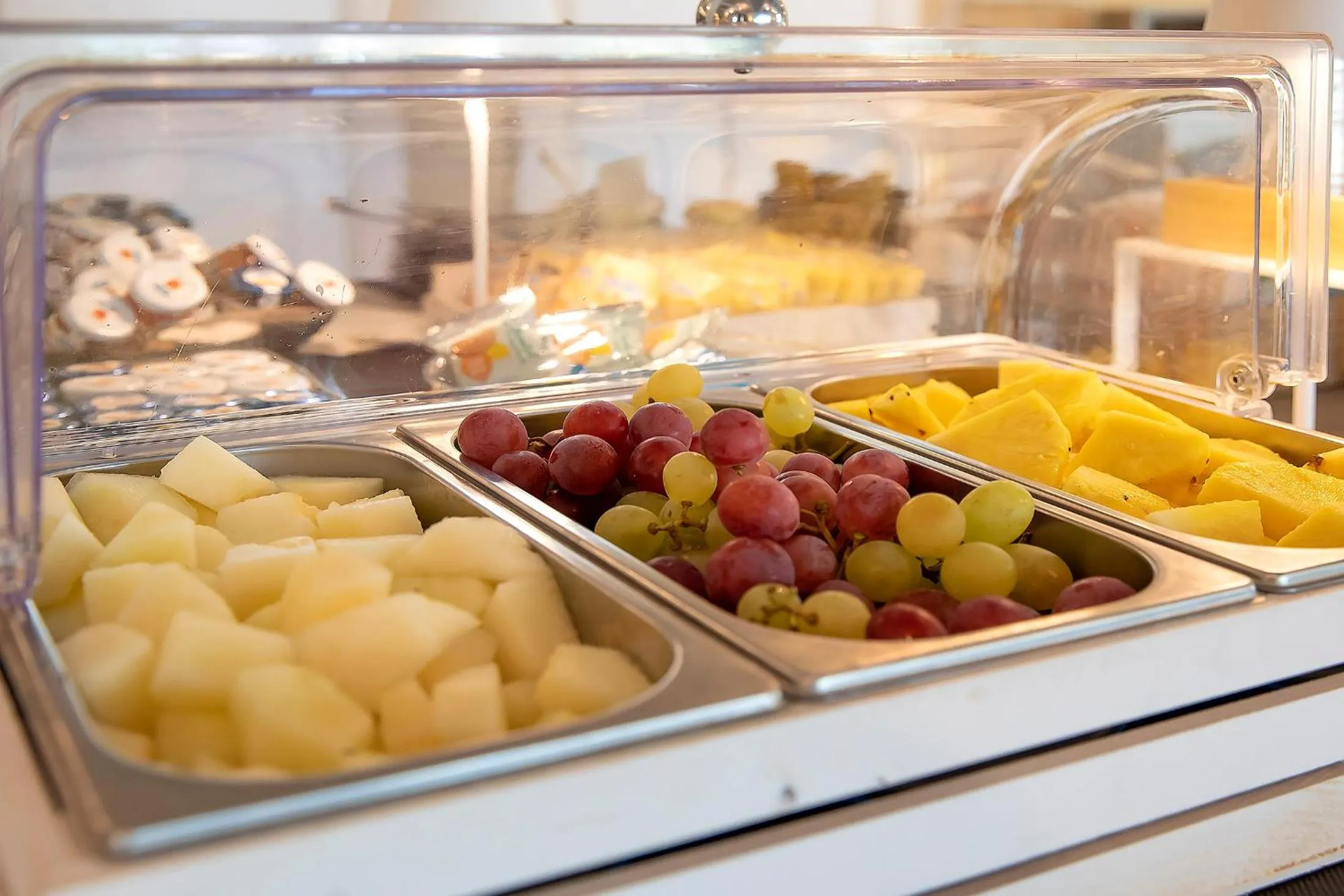 Buffet breakfast in Relais dell'Olmo