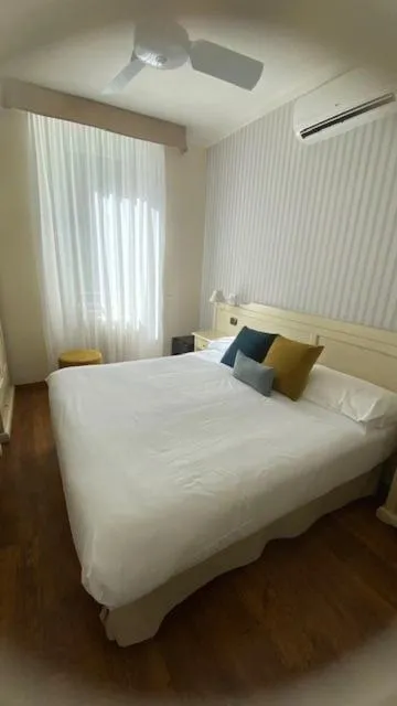 Bed in Hotel Villa Aurora