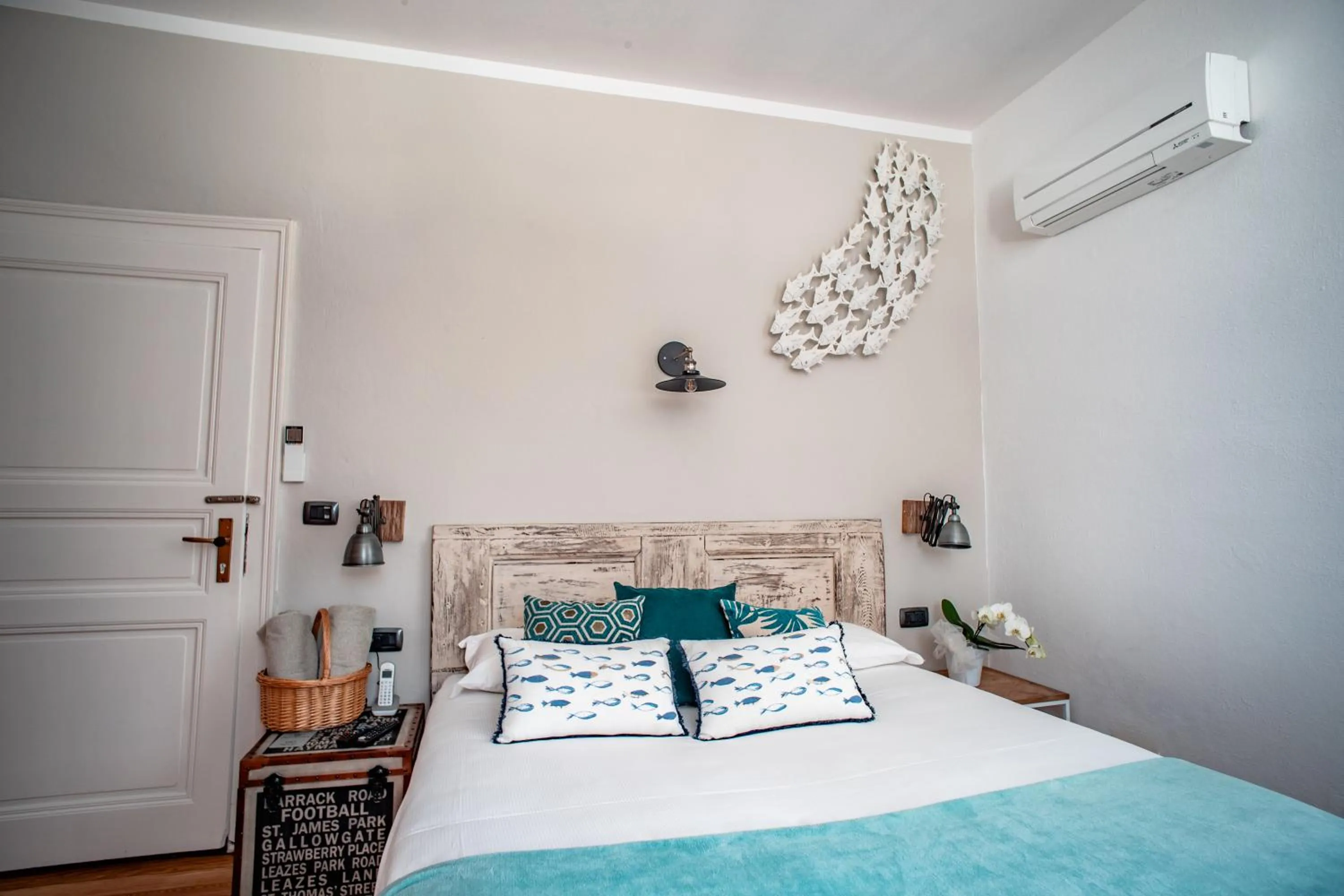 Lake view, Bed in Hotel Villa Aurora