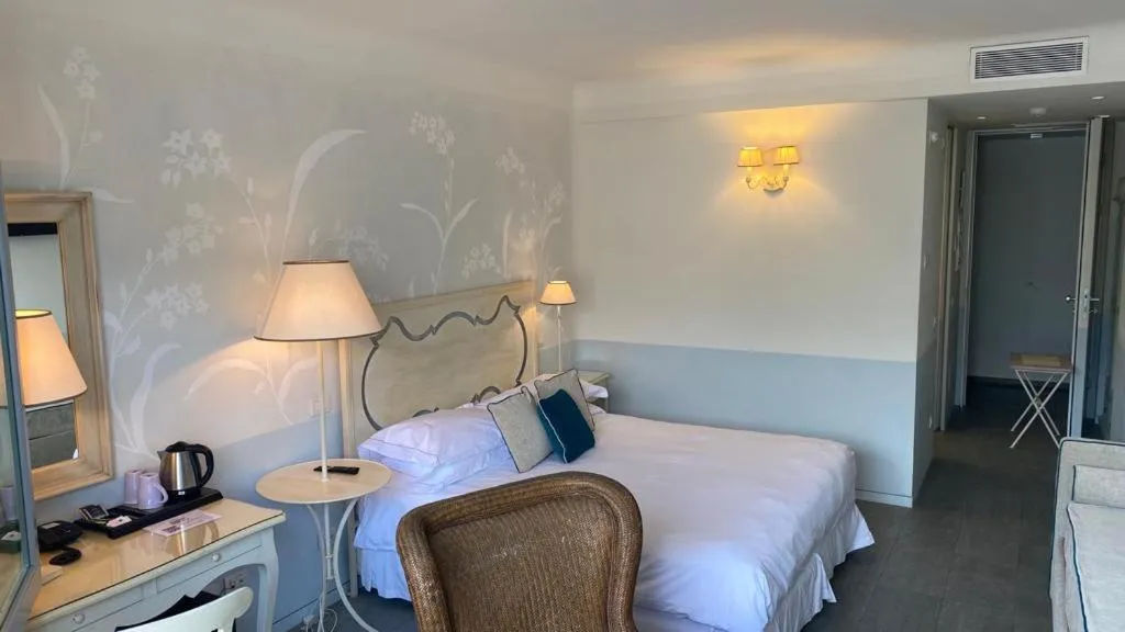 Bed in Hotel Villa Aurora