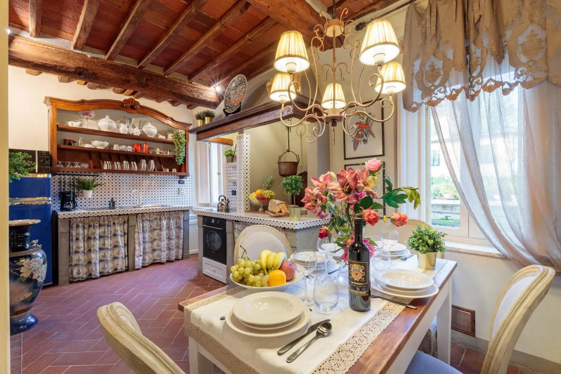 Casa Kathy, Smart and Convenient Luxury 2 Bedrooms Apartment inside the City Walls
