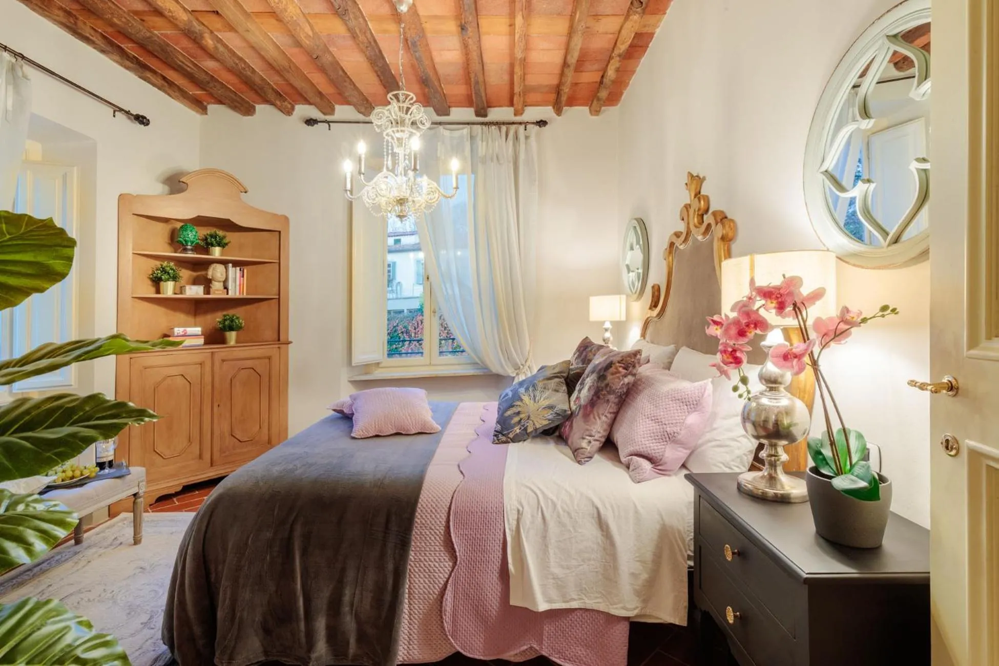 Casa Kathy, Smart and Convenient Luxury 2 Bedrooms Apartment inside the City Walls
