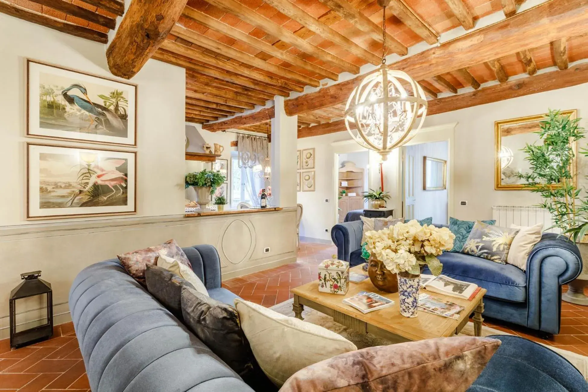 Casa Kathy, Smart and Convenient Luxury 2 Bedrooms Apartment inside the City Walls Casa Kathy, Smart and Convenient Luxury 2 Bedrooms Apartment inside the City Walls