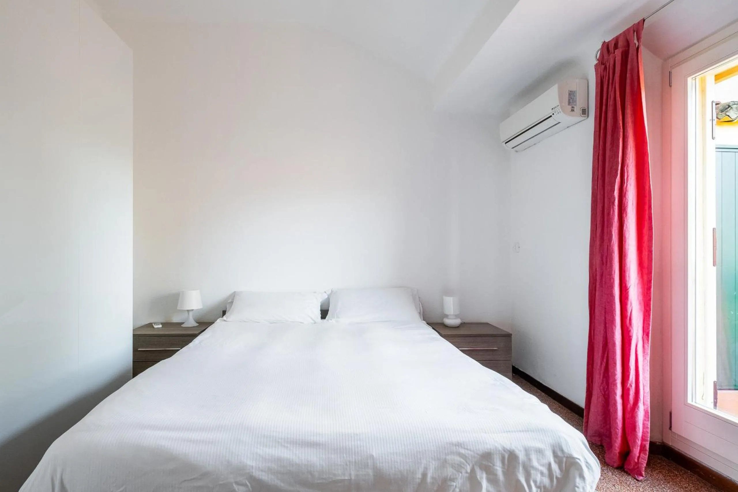 Bed in Vista sulle torri di Bologna by Wonderful Italy