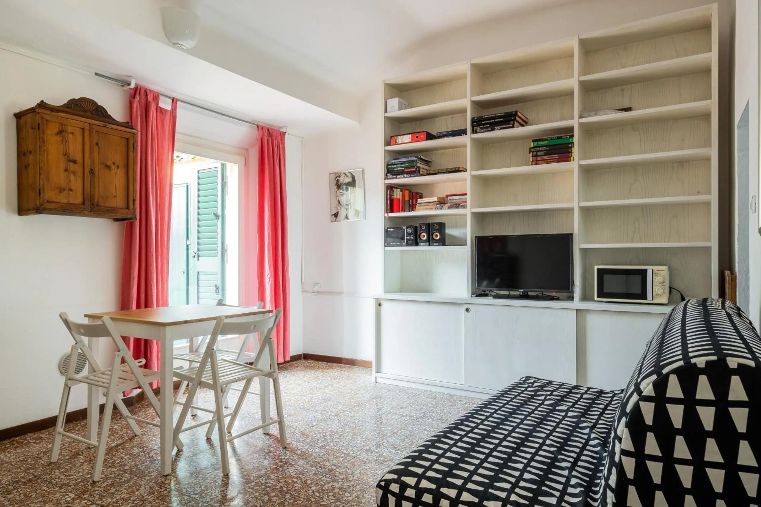 Dining area in Vista sulle torri di Bologna by Wonderful Italy