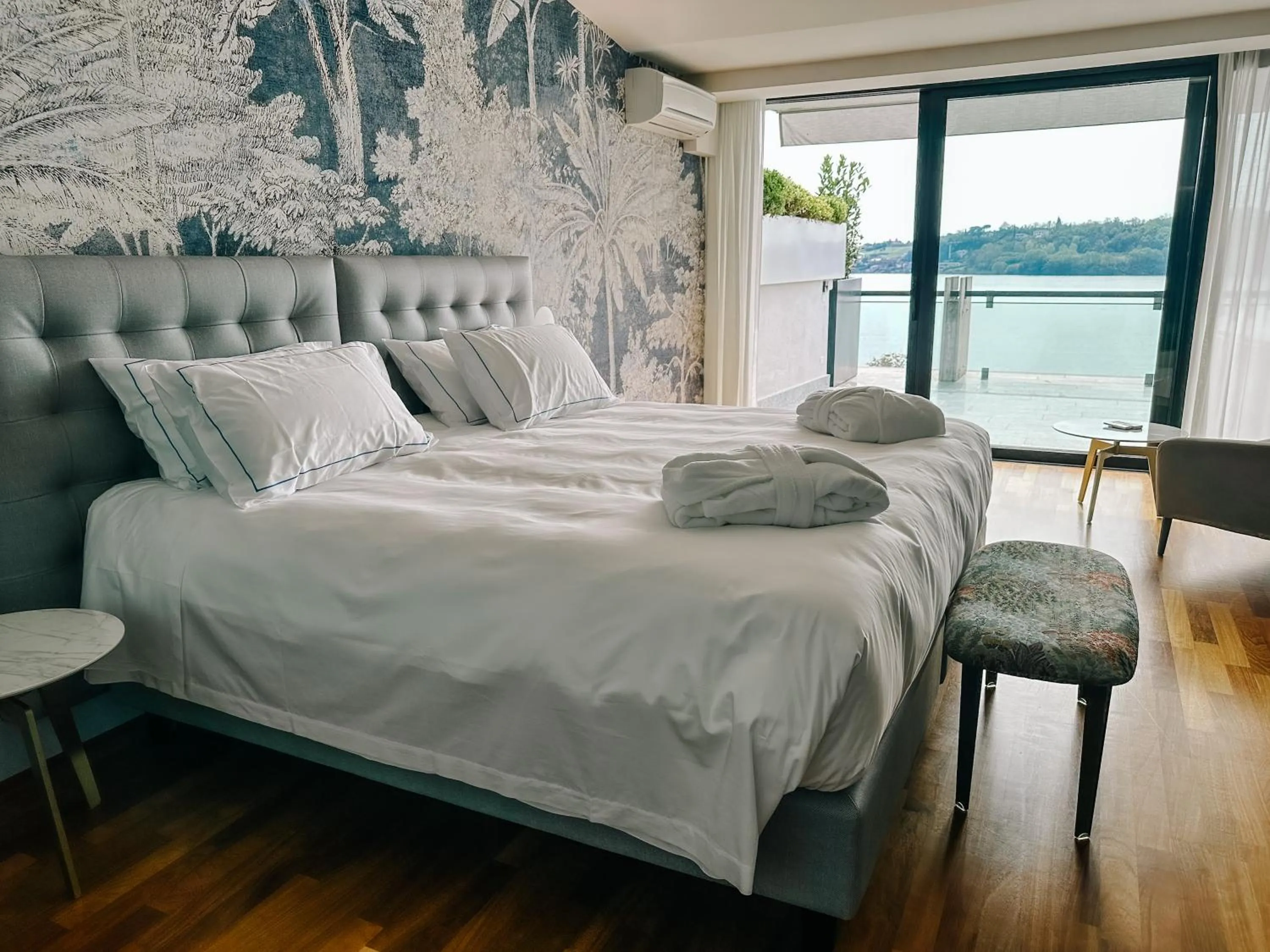 Bed in Hotel Salò du Parc