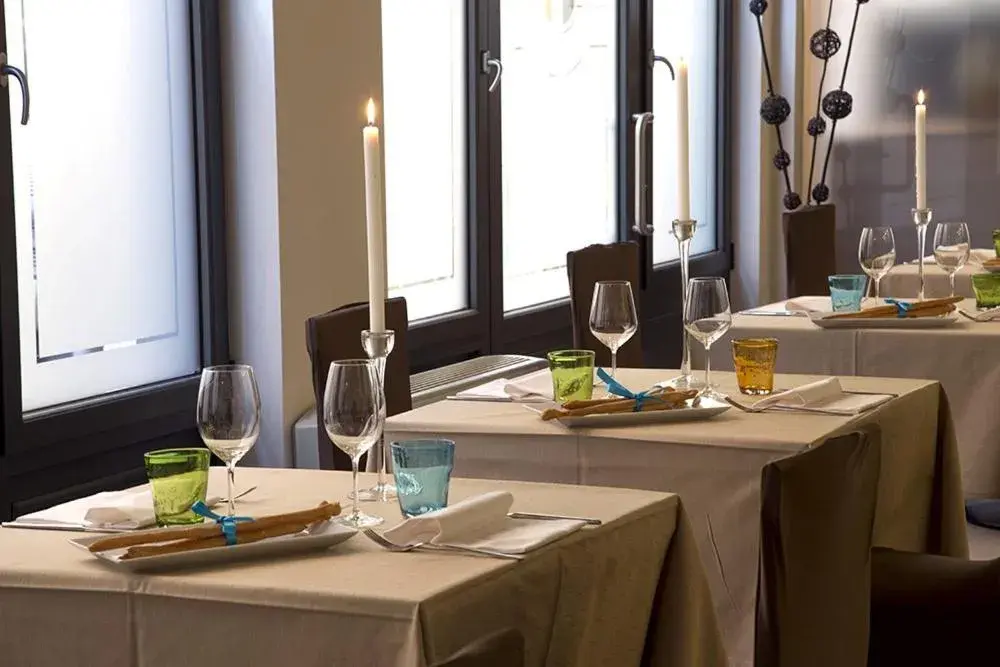 Restaurant/places to eat in Primavera Restaurant/places to eat in Primavera