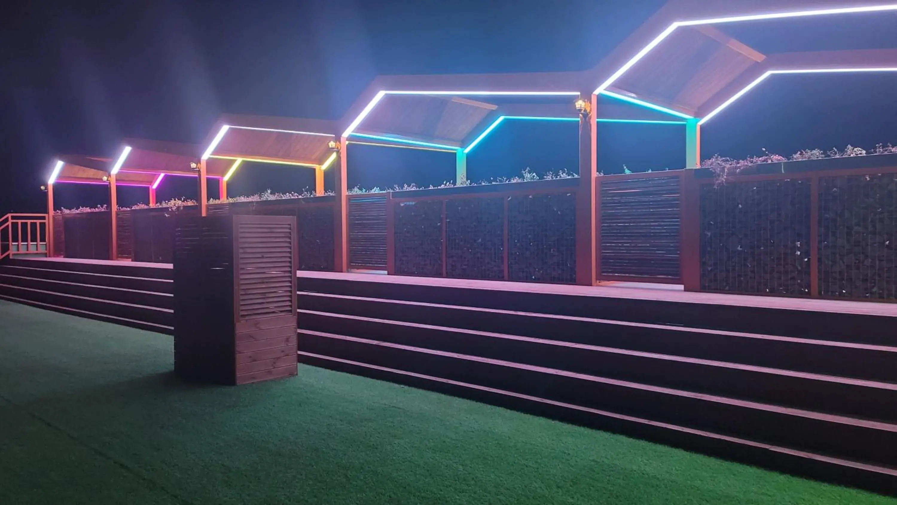 Property building in Sanbangsan Hotel-Formerly Primula Hotel Property building in Sanbangsan Hotel-Formerly Primula Hotel