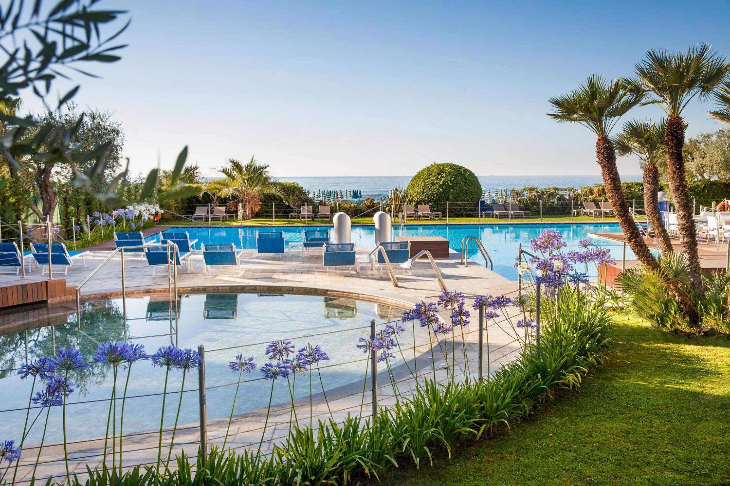 Swimming pool in Grand Hotel Diana Majestic