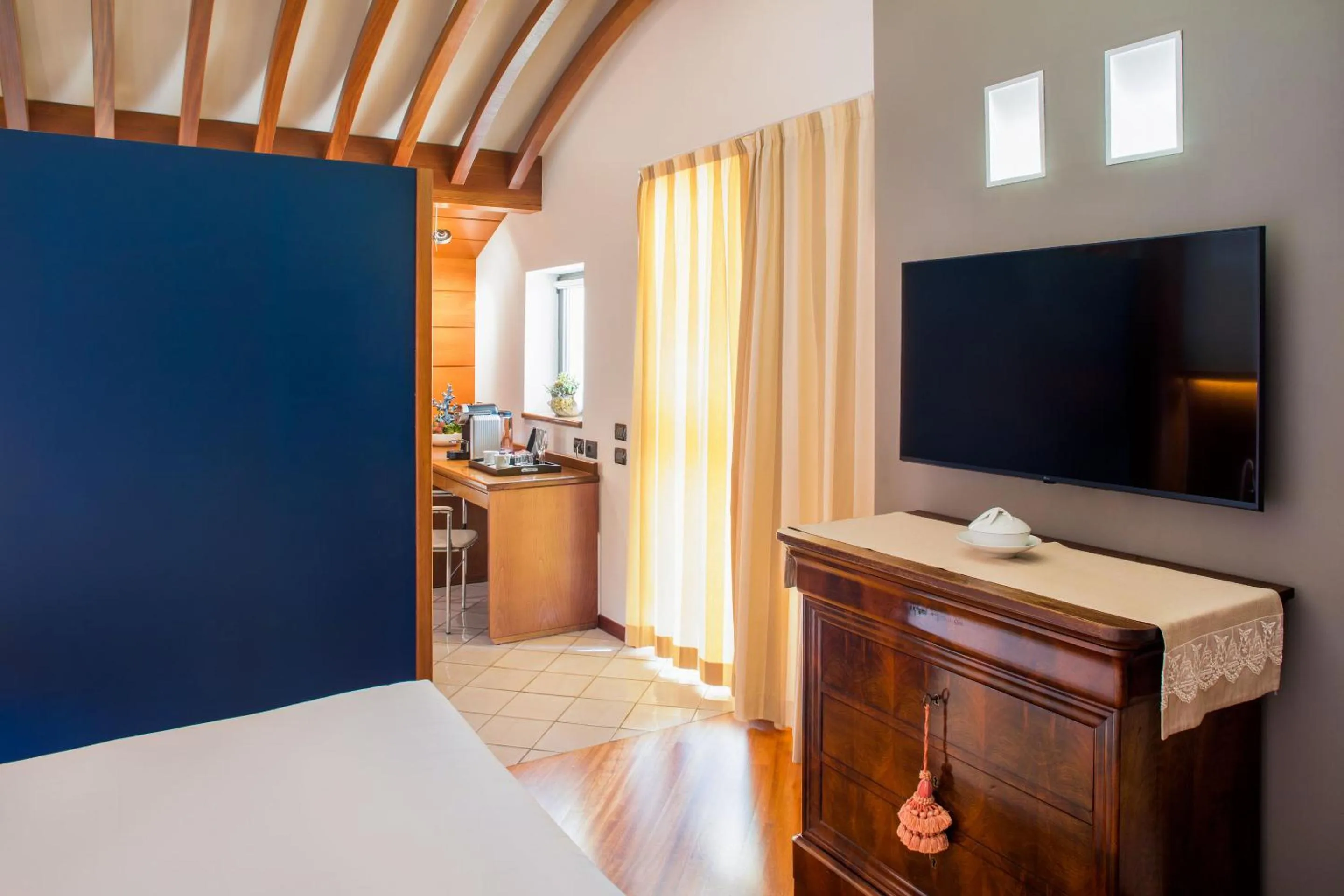 Bed in Grand Hotel Diana Majestic